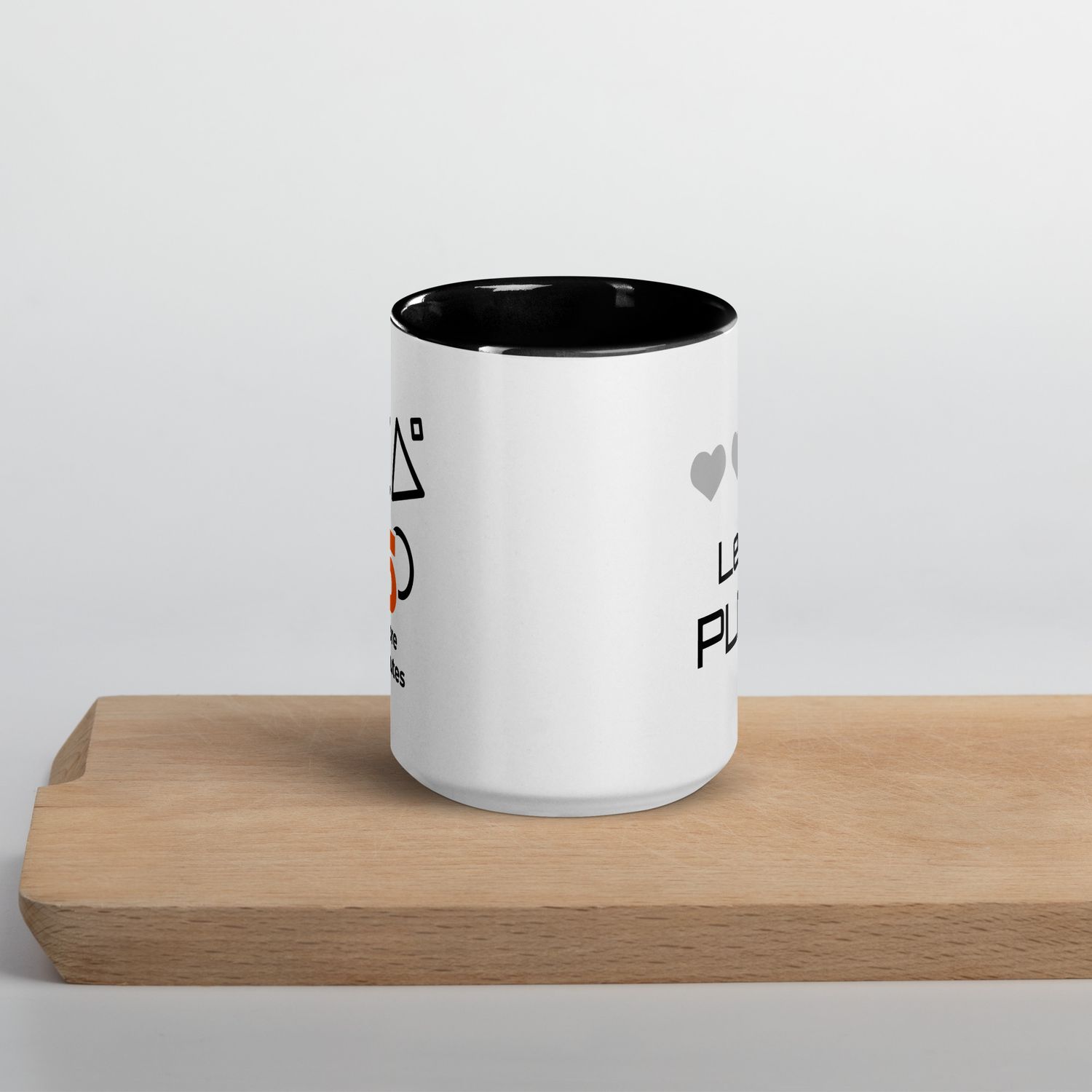 Tasse mit farbiger Innenseite