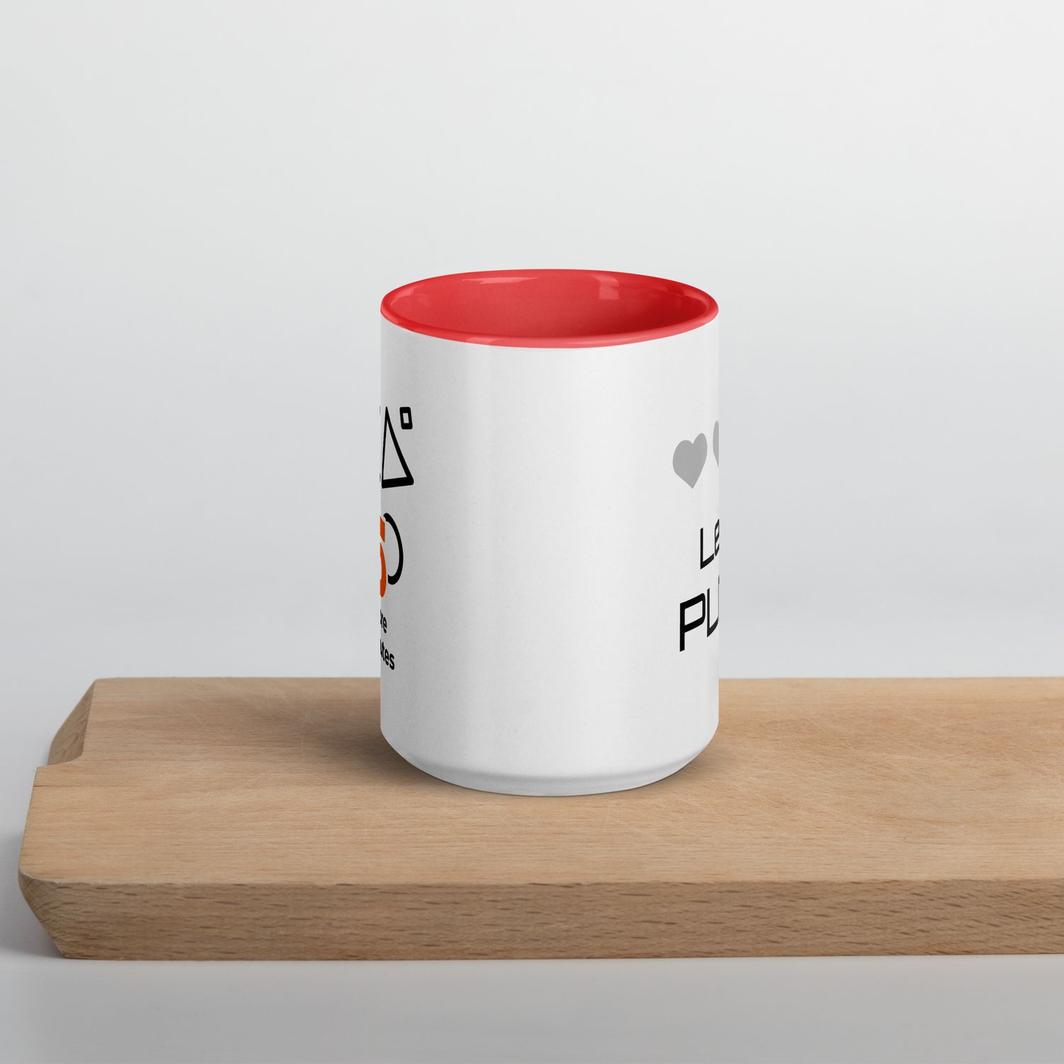 Tasse mit farbiger Innenseite