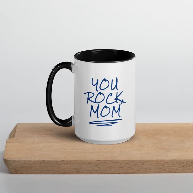 Tasse mit farbiger Innenseite