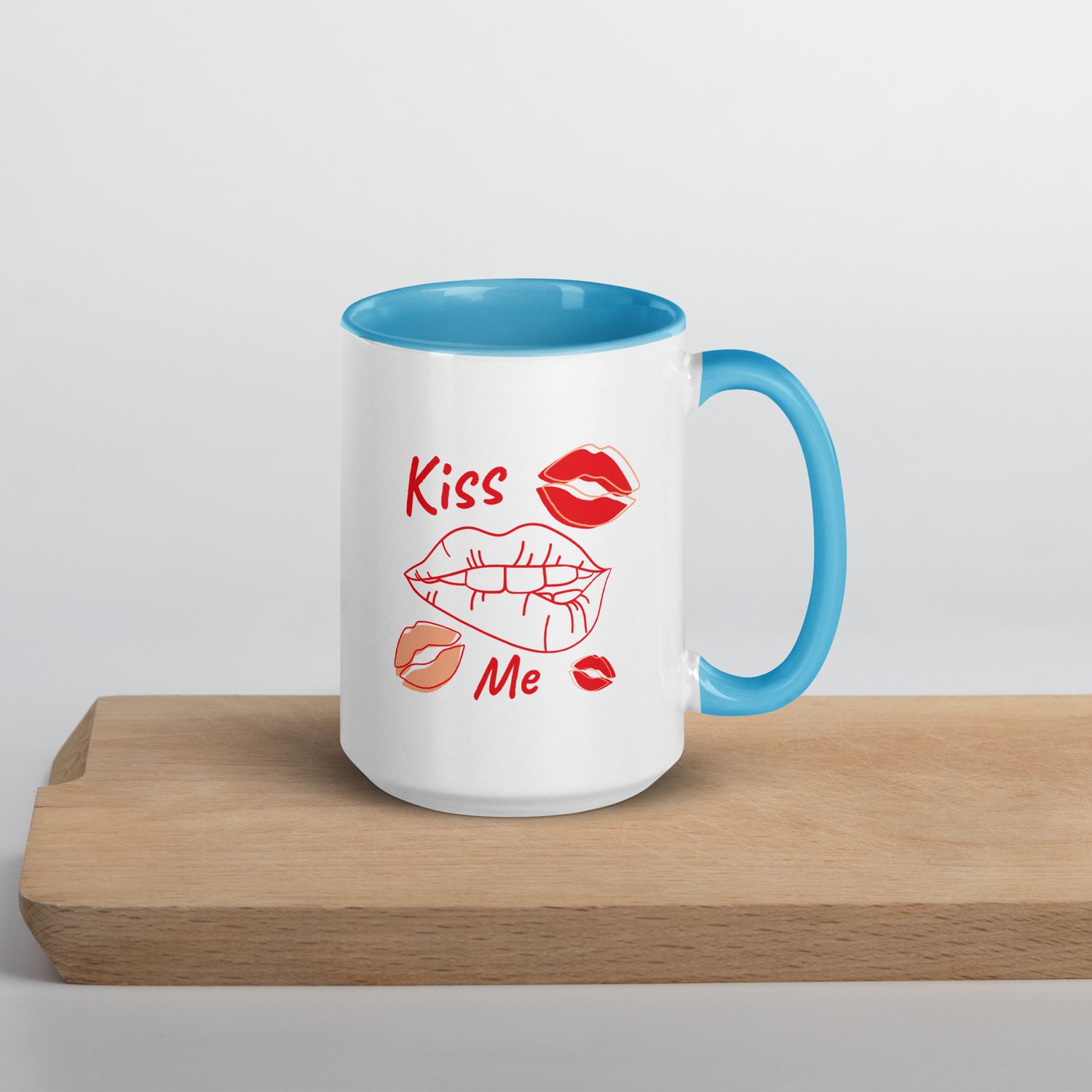 Tasse mit farbiger Innenseite