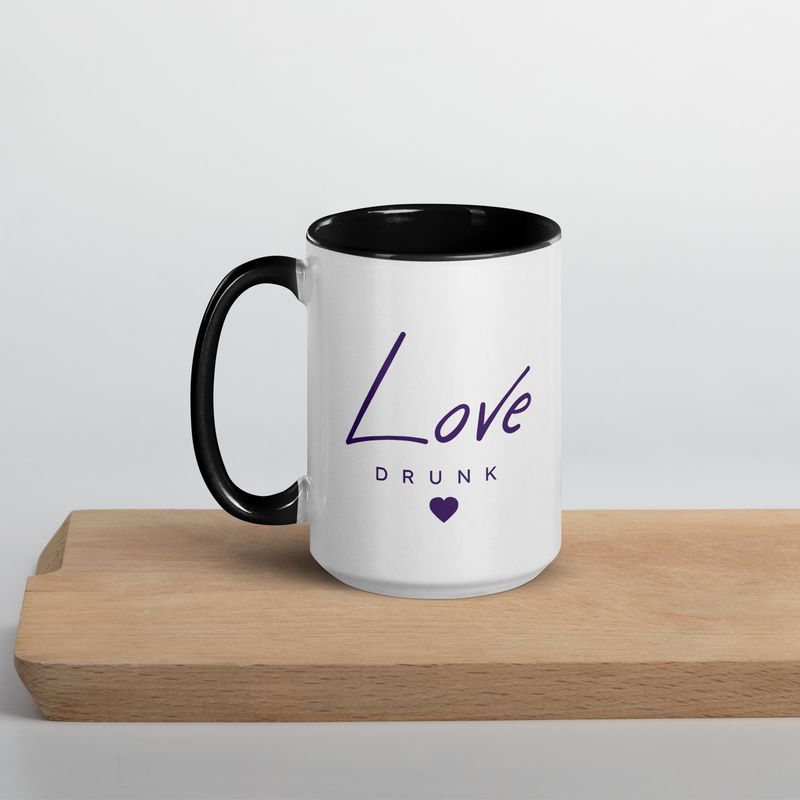 Tasse mit farbiger Innenseite
