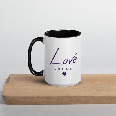 Tasse mit farbiger Innenseite
