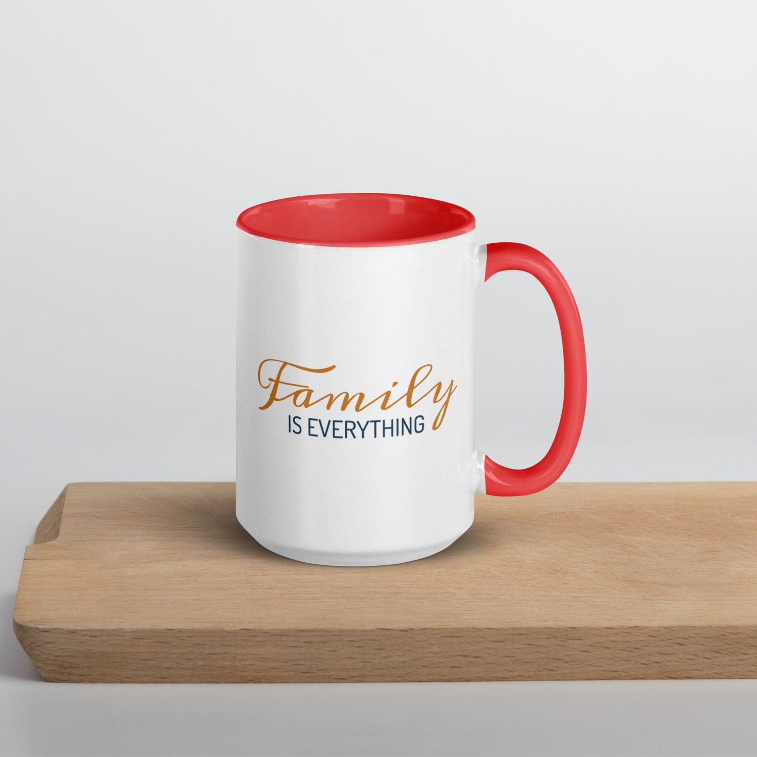 Tasse mit farbiger Innenseite