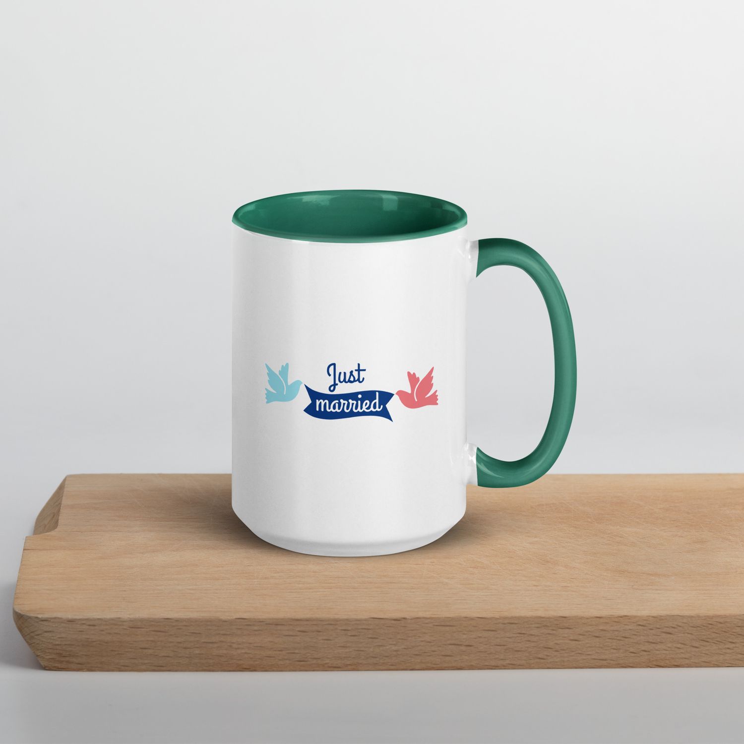 Tasse mit farbiger Innenseite