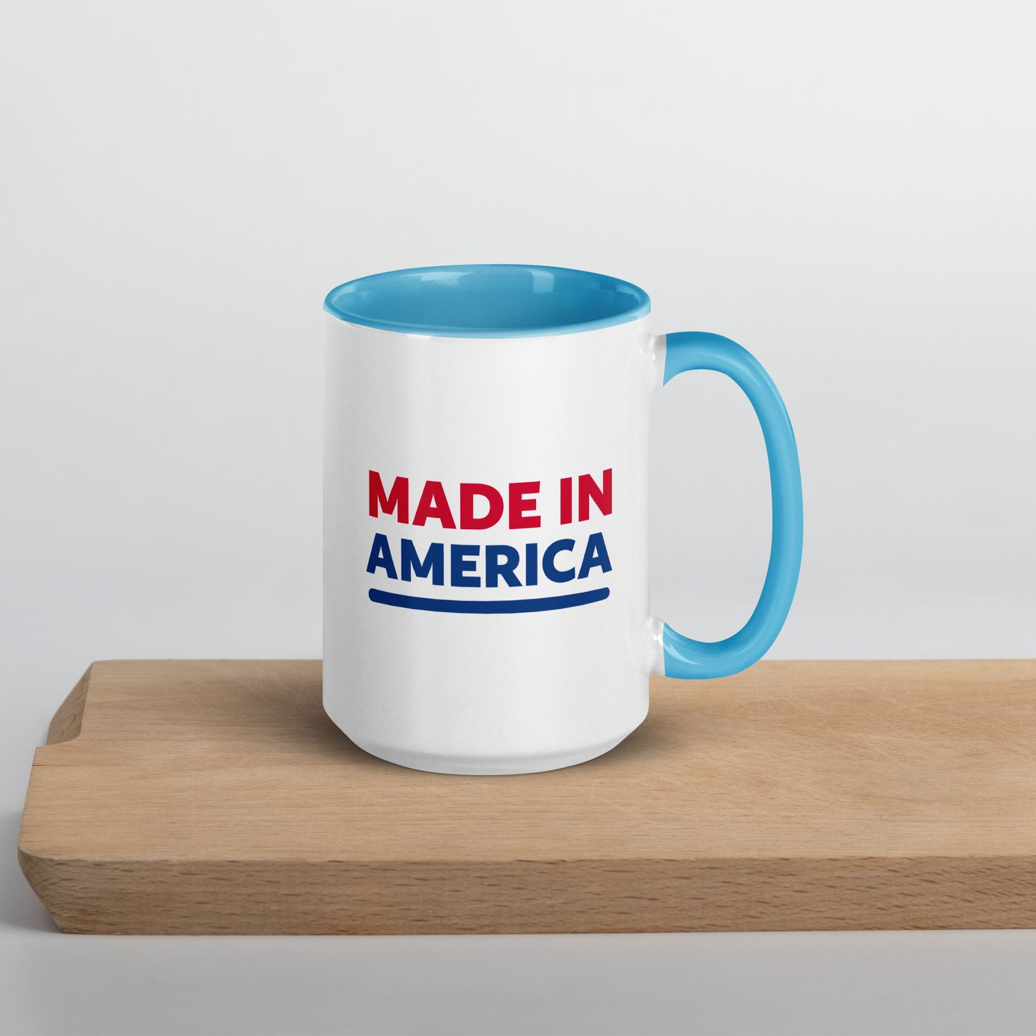 Tasse mit farbiger Innenseite