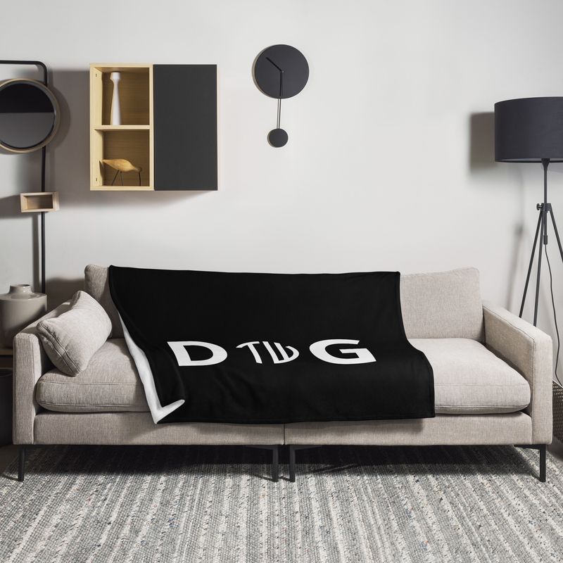 Hochwertige D.O.G. Tagesdecke