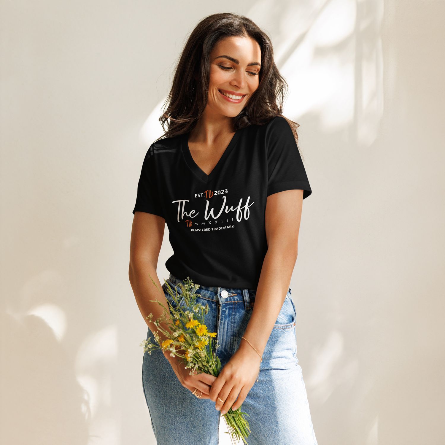 Lockeres Damen T-Shirt mit V-Ausschnitt