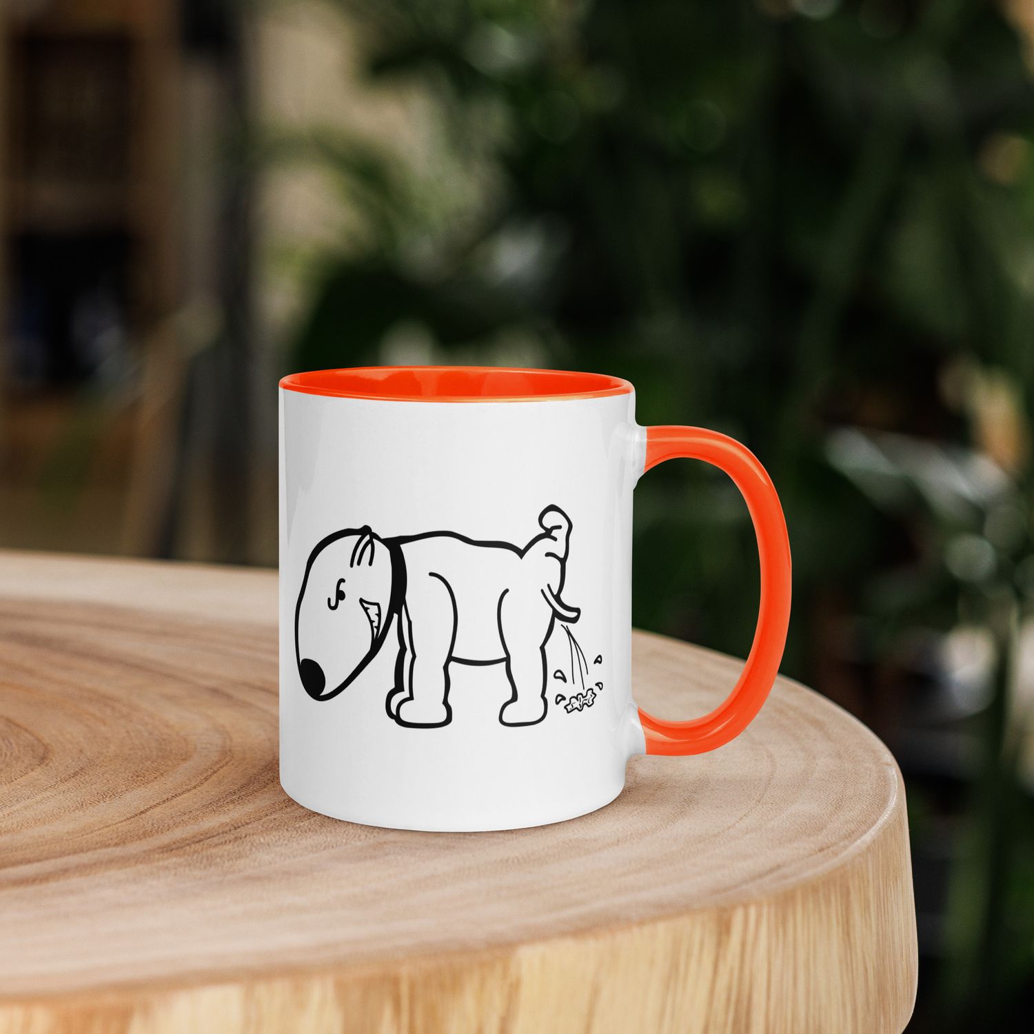 Tasse mit farbiger Innenseite