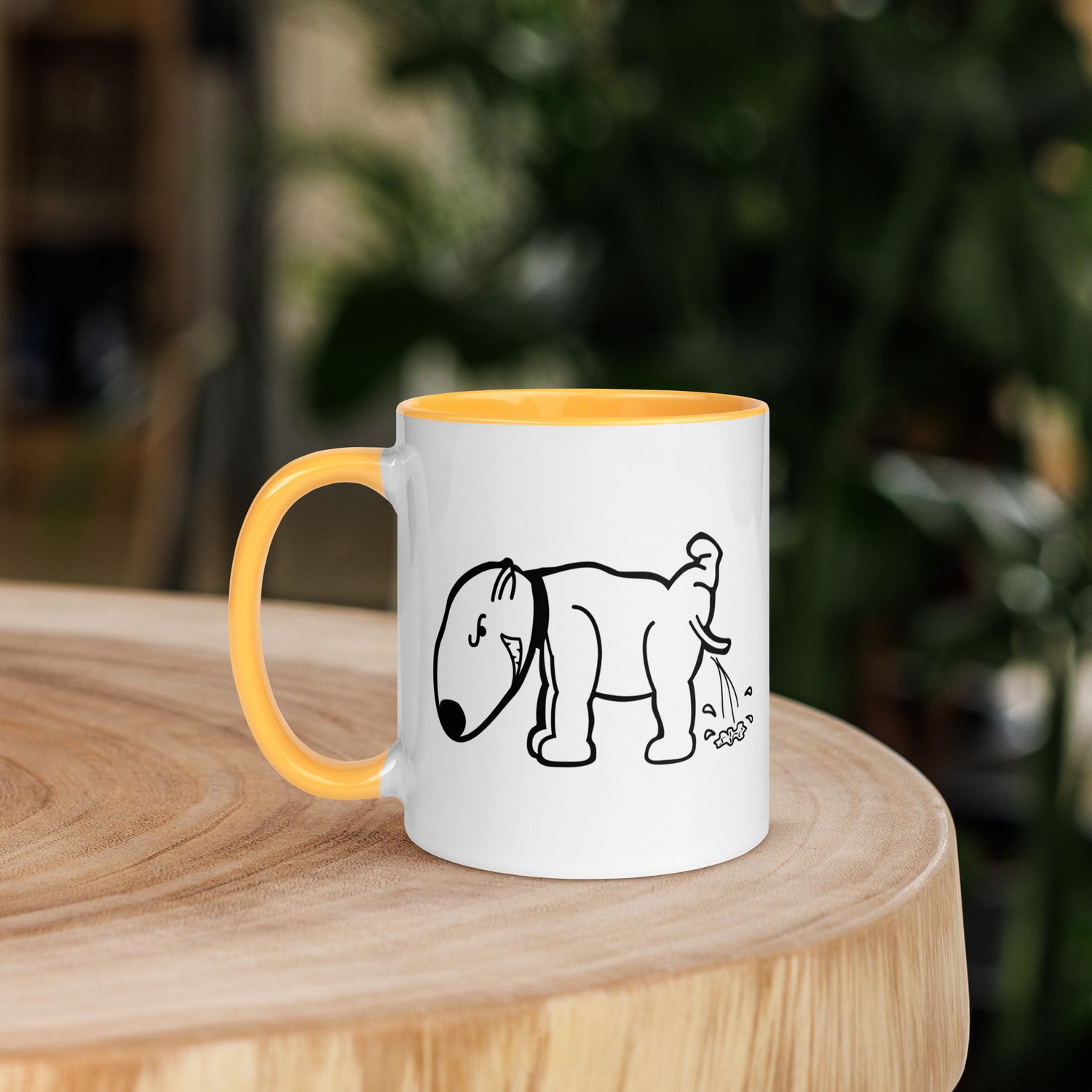 Tasse mit farbiger Innenseite