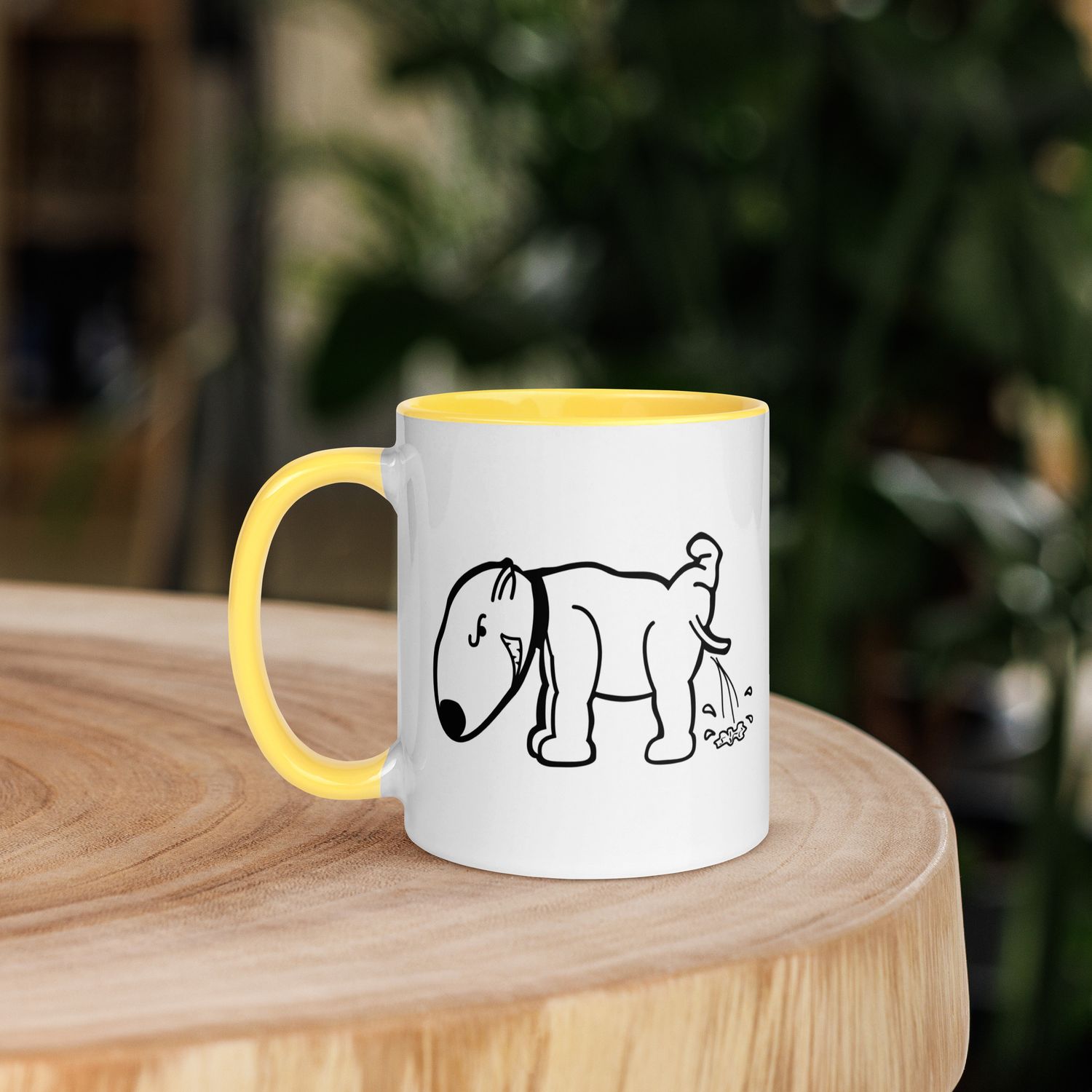 Tasse mit farbiger Innenseite