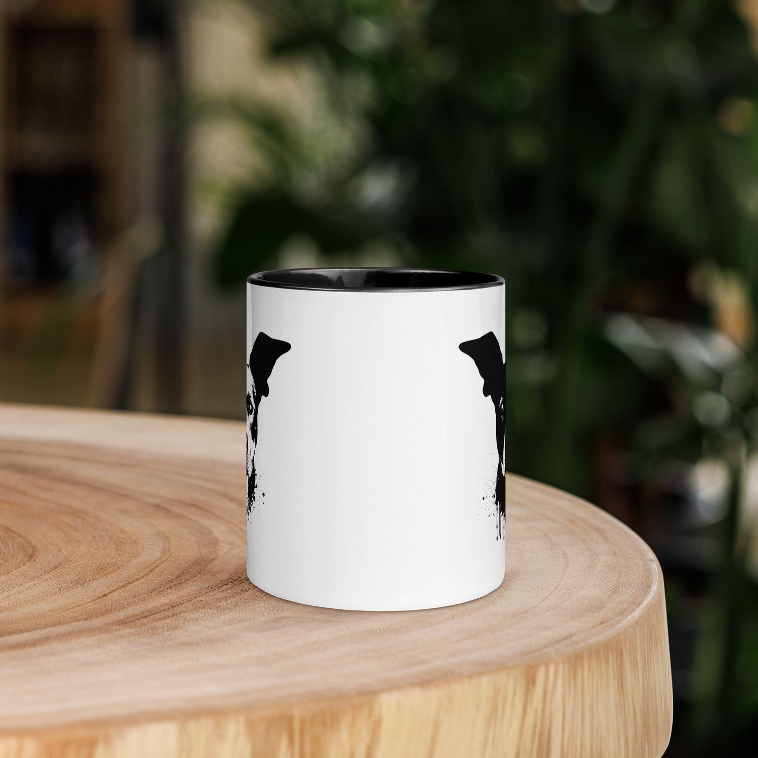 Tasse mit farbiger Innenseite