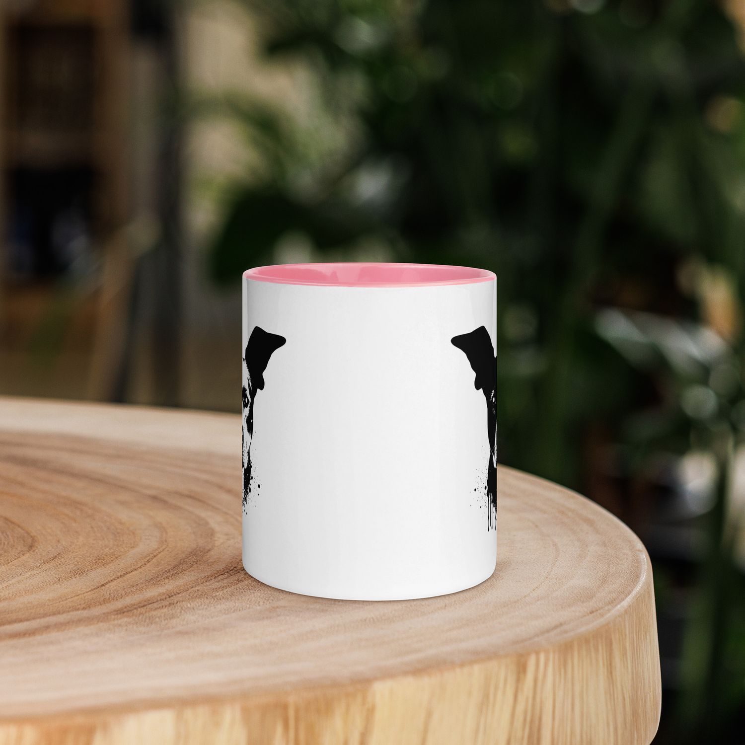 Tasse mit farbiger Innenseite