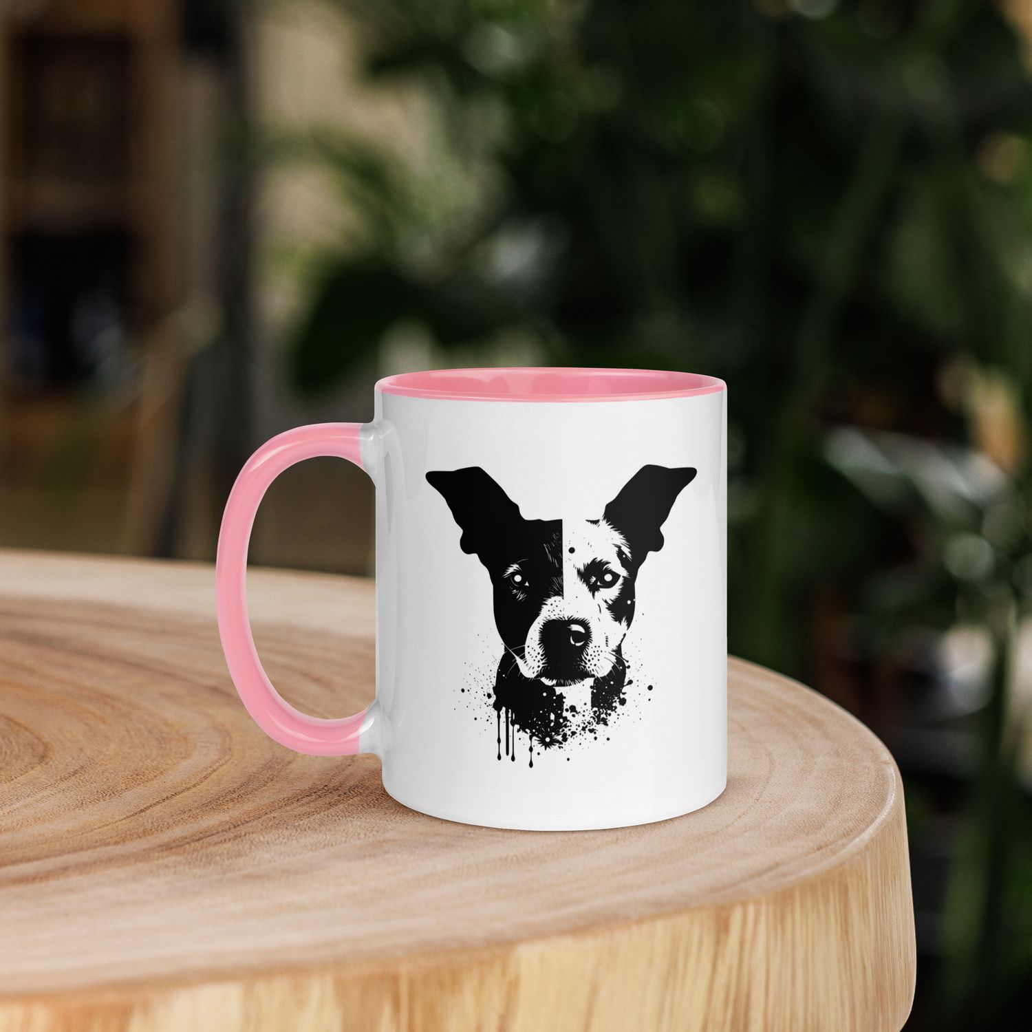 Tasse mit farbiger Innenseite