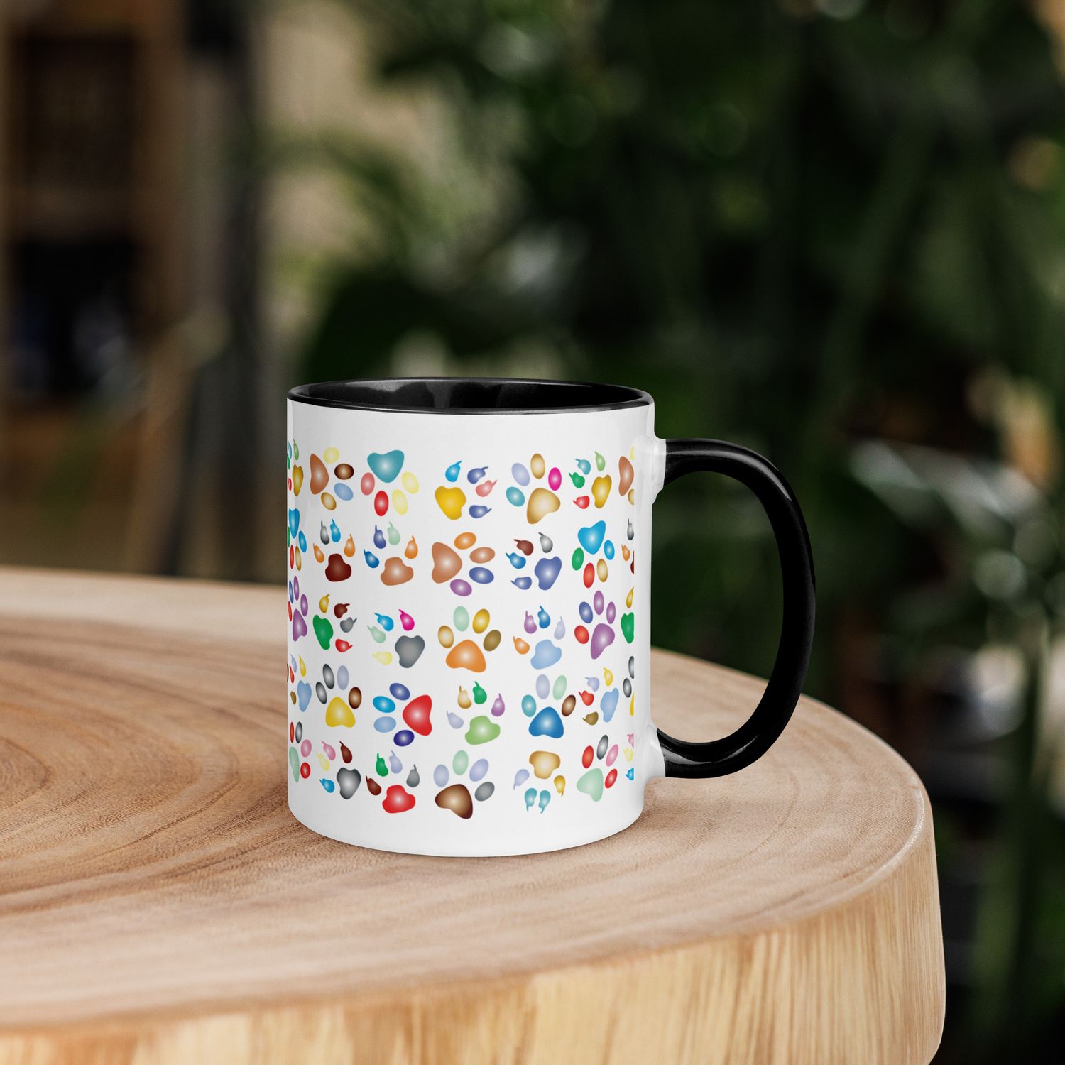 Tasse mit farbiger Innenseite