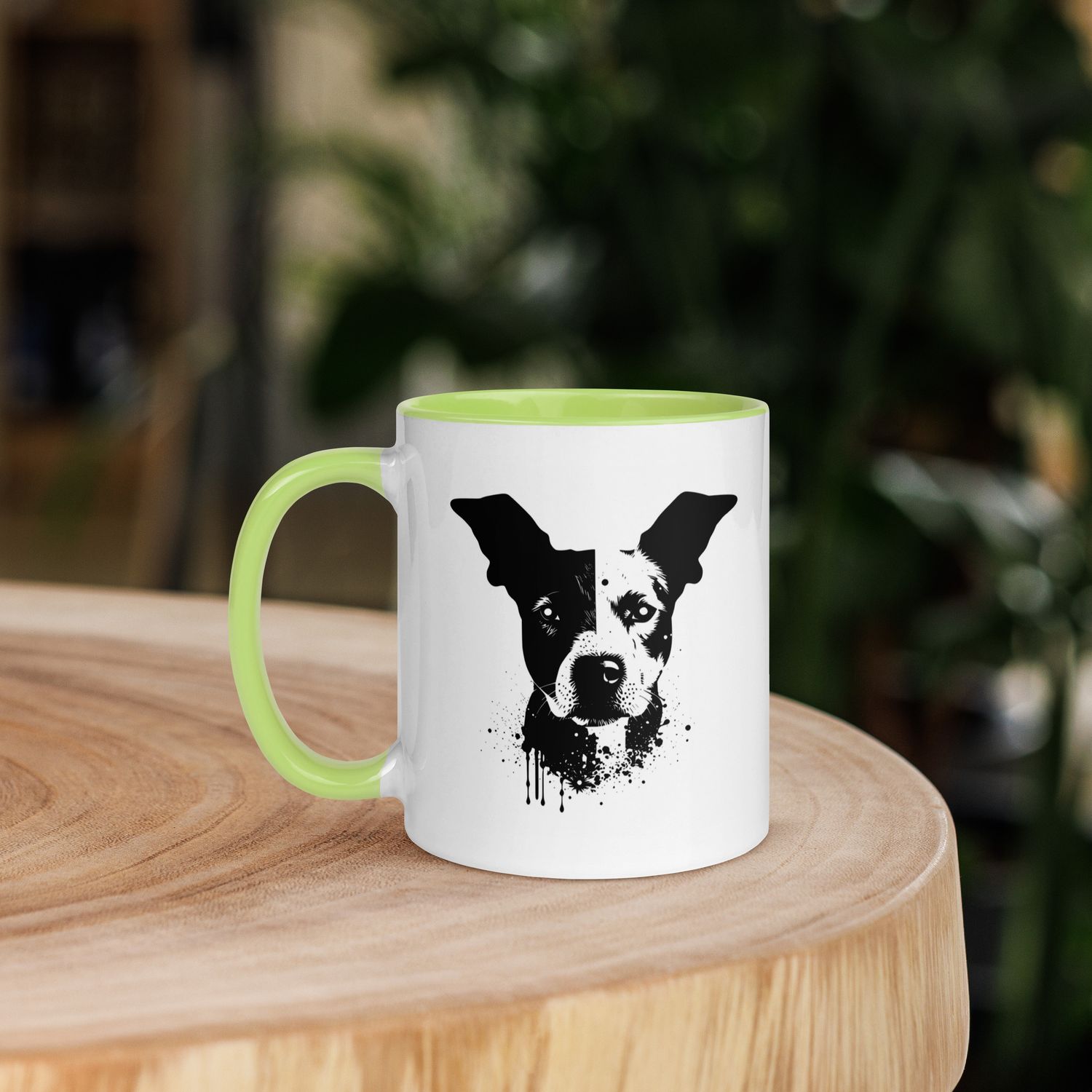Tasse mit farbiger Innenseite