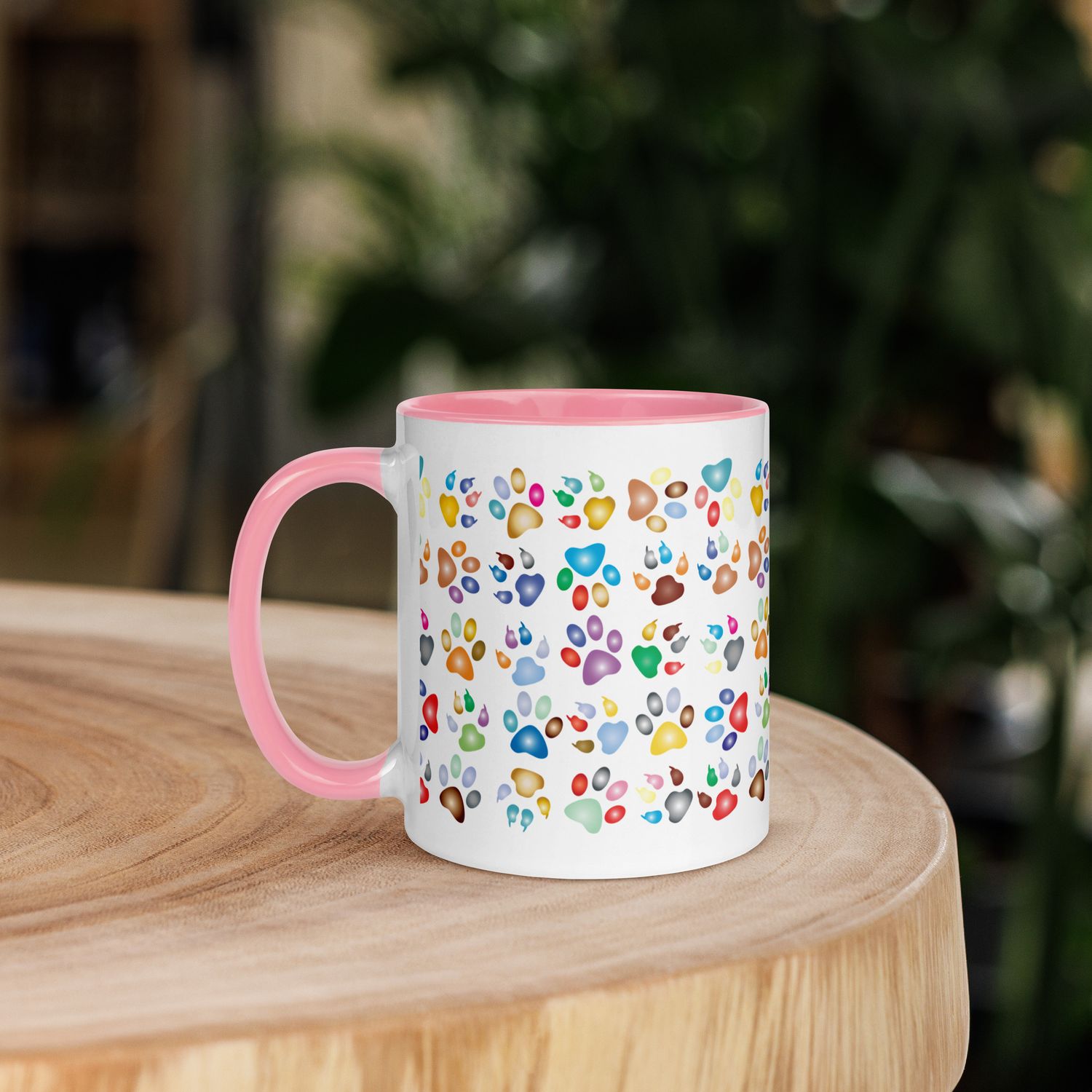 Tasse mit farbiger Innenseite