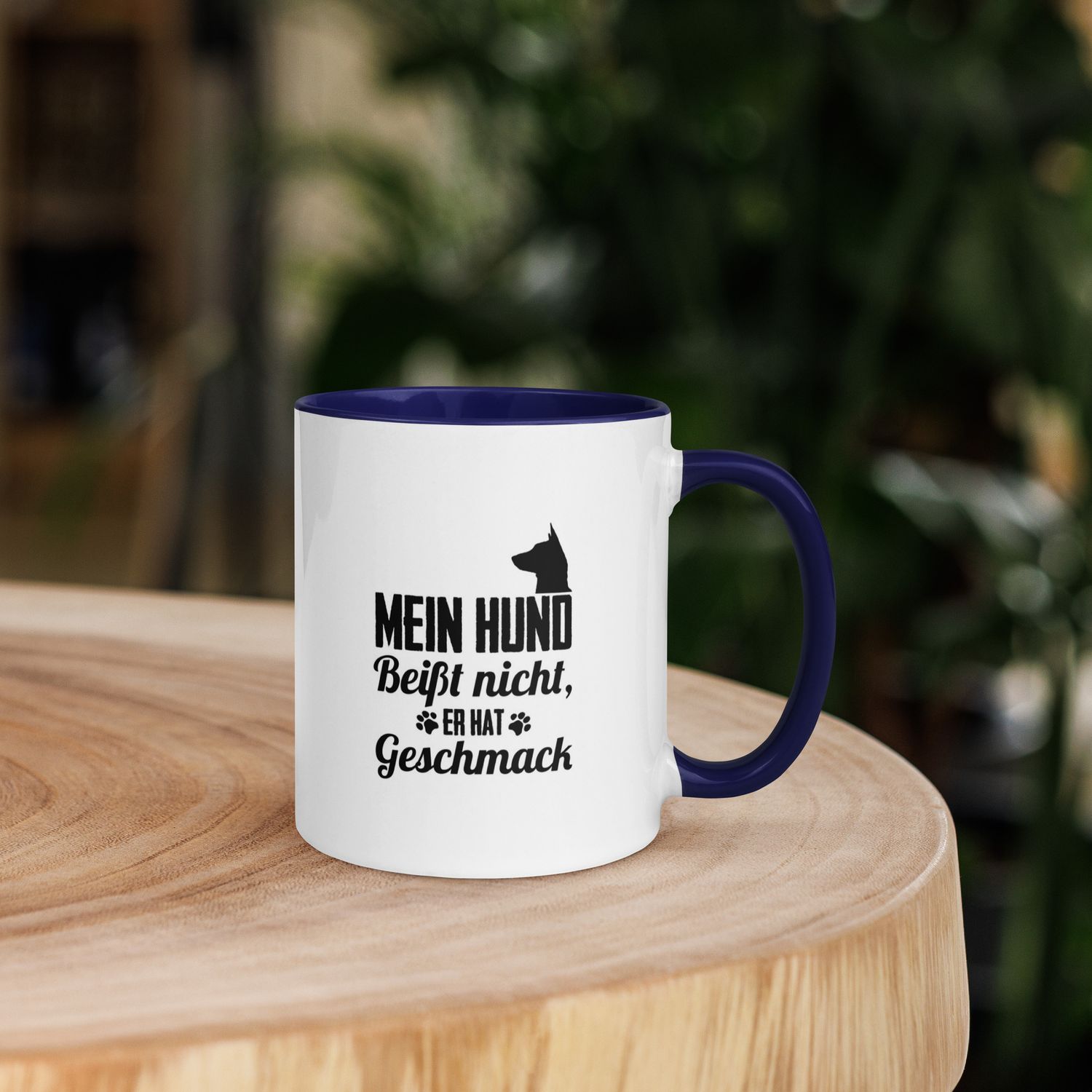 Tasse mit farbiger Innenseite