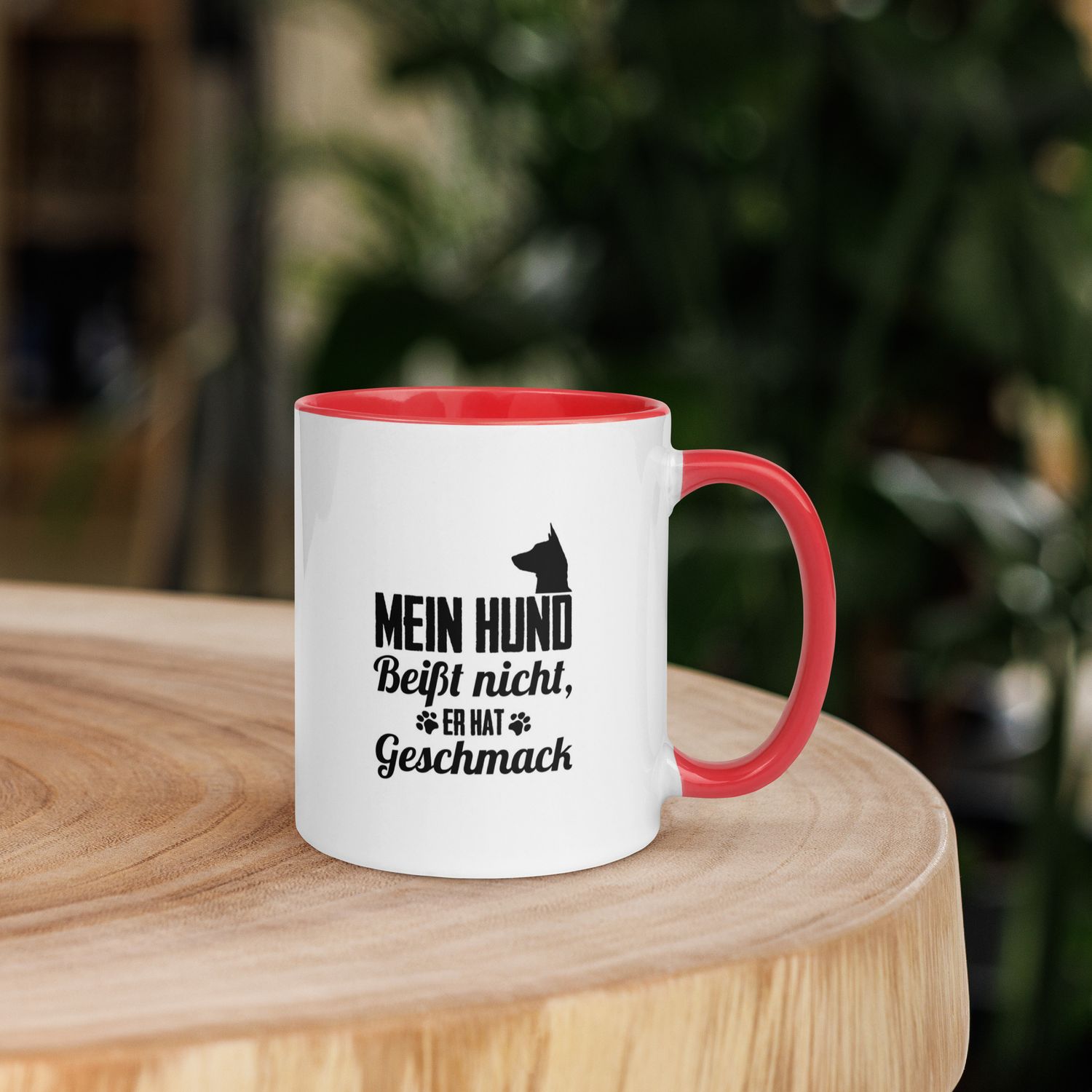 Tasse mit farbiger Innenseite