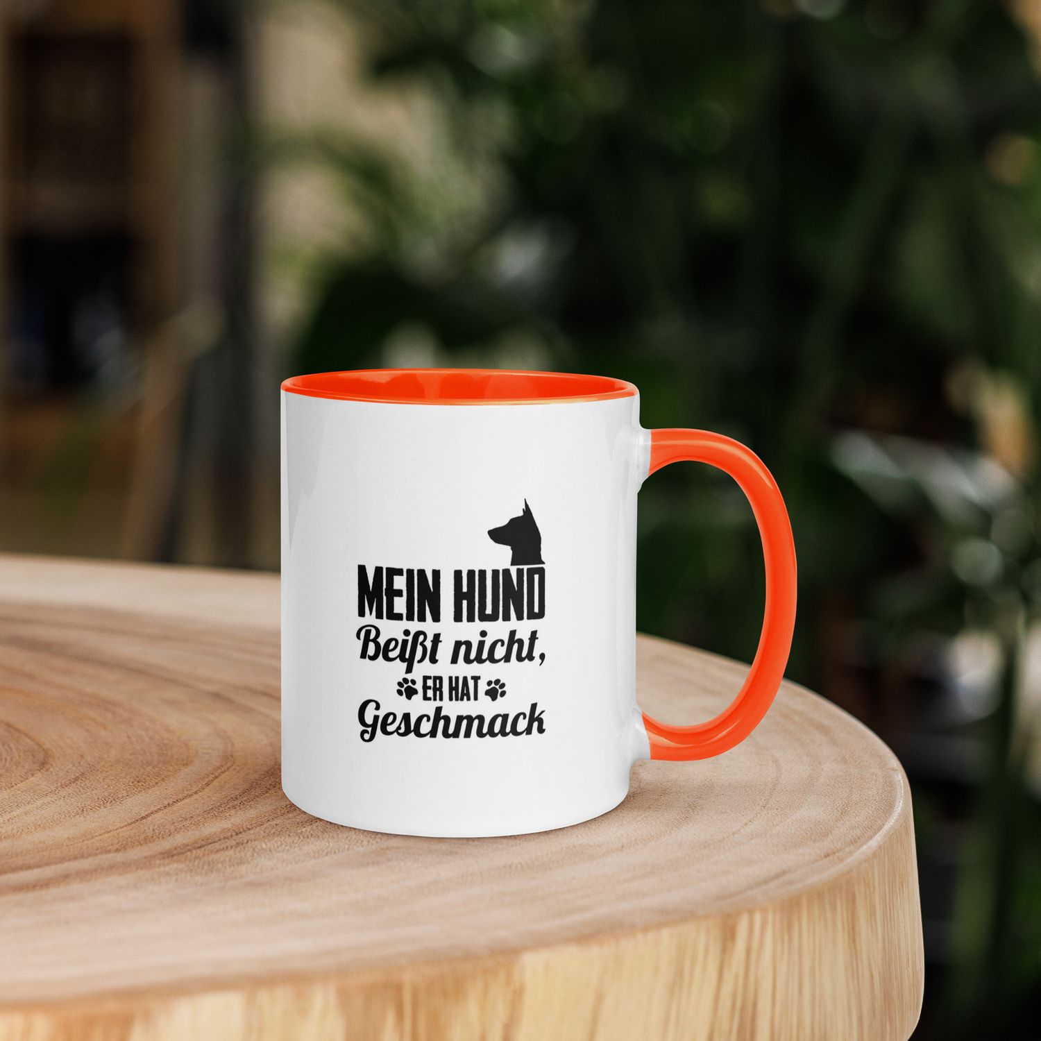 Tasse mit farbiger Innenseite