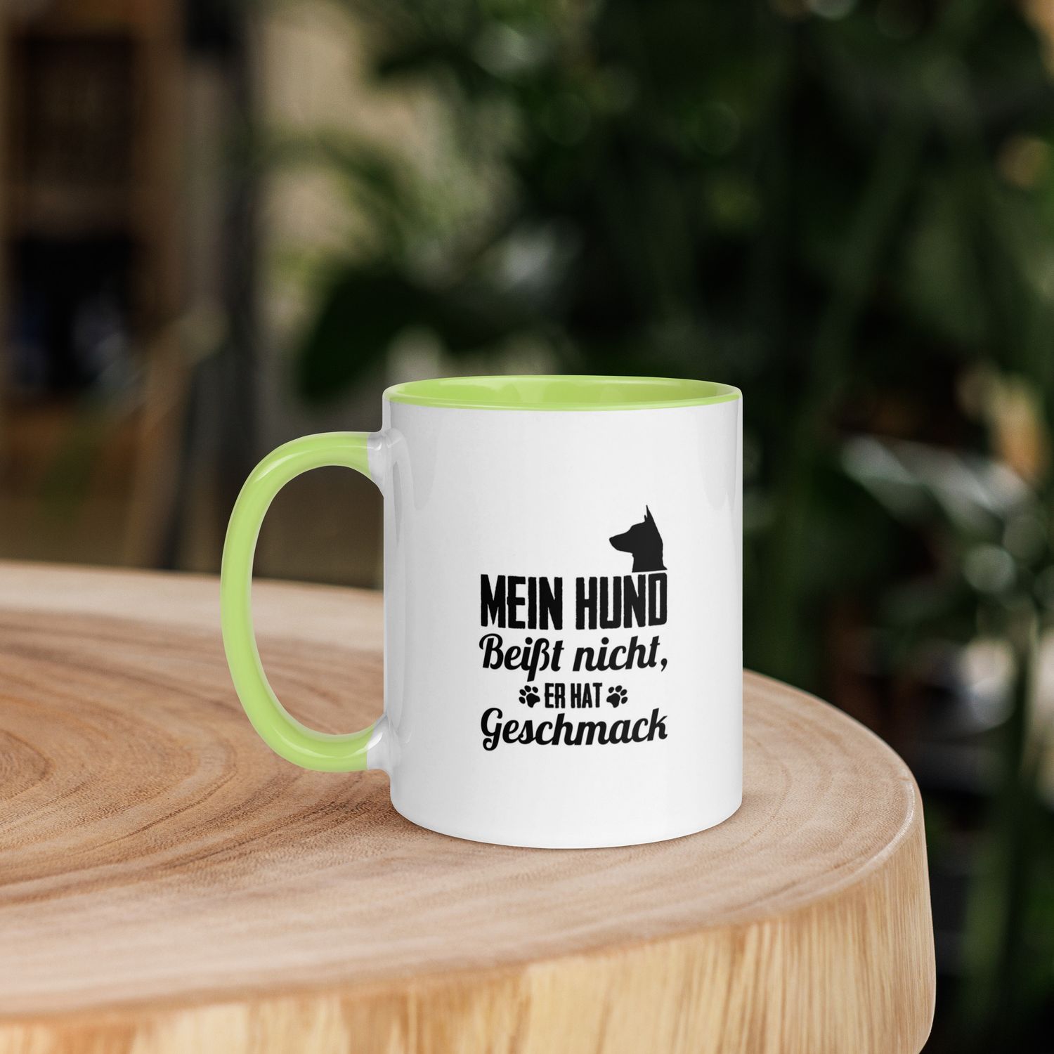 Tasse mit farbiger Innenseite