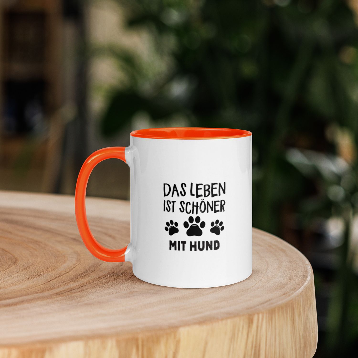 Tasse mit farbiger Innenseite