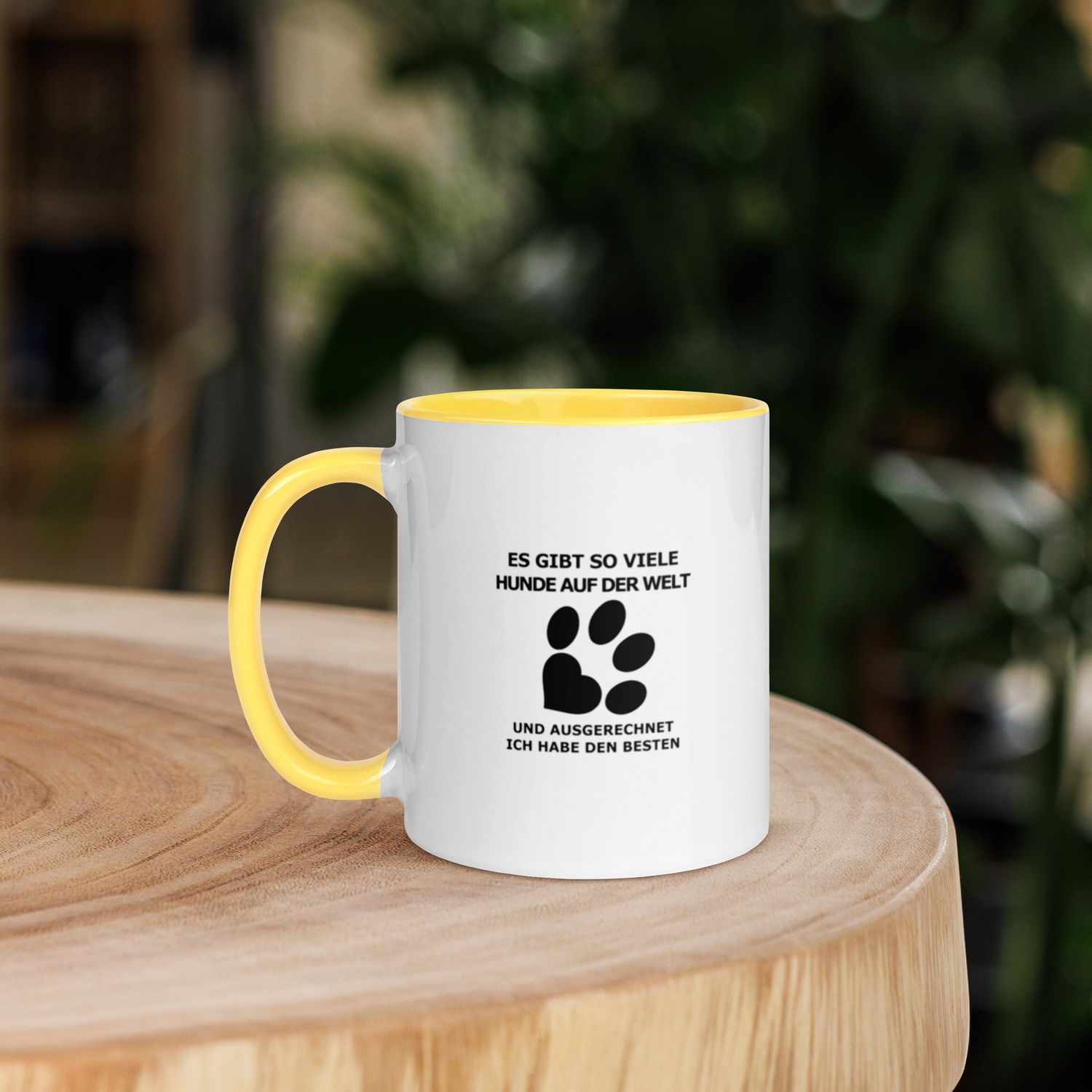 Tasse mit farbiger Innenseite