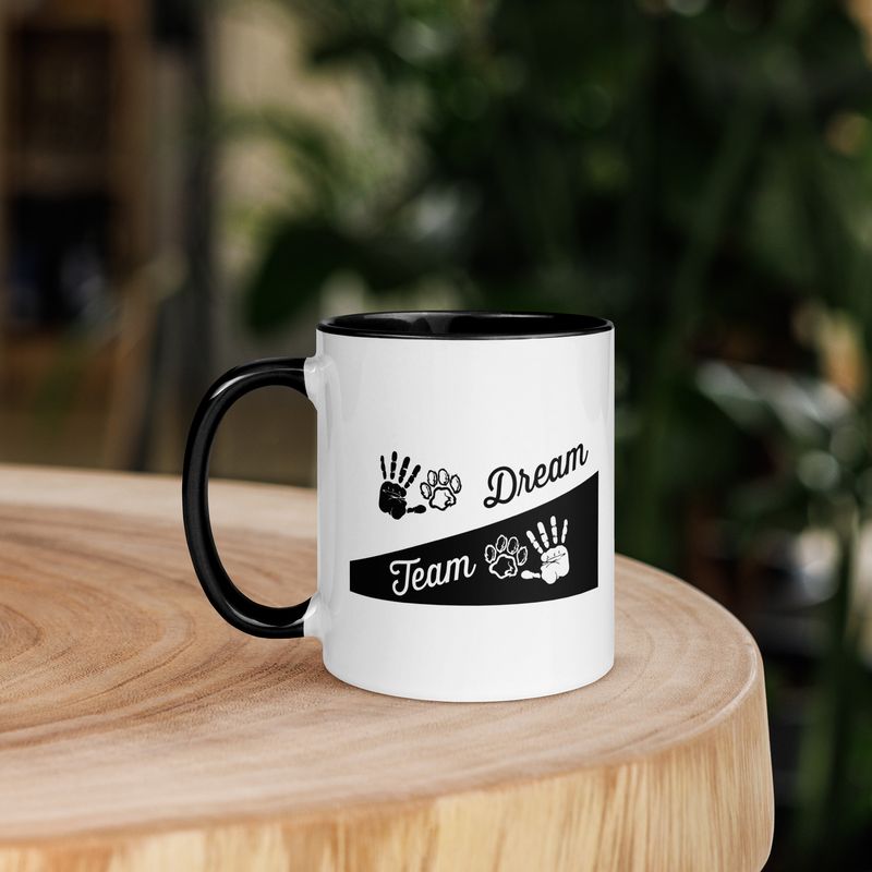 Tasse mit farbiger Innenseite