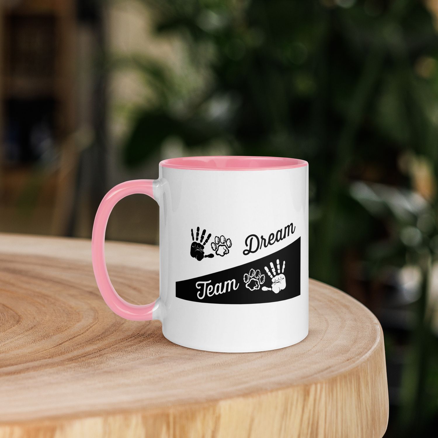 Tasse mit farbiger Innenseite