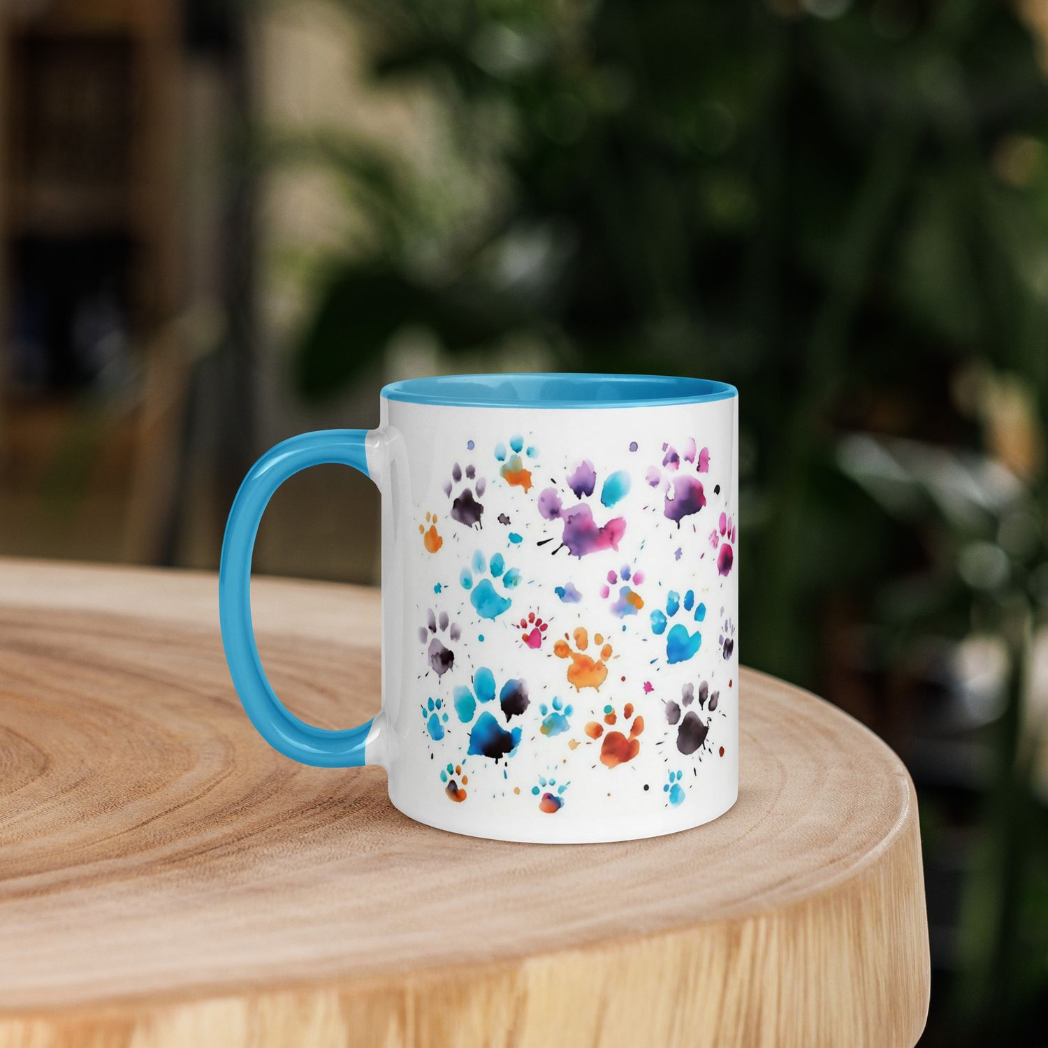 Tasse mit farbiger Innenseite