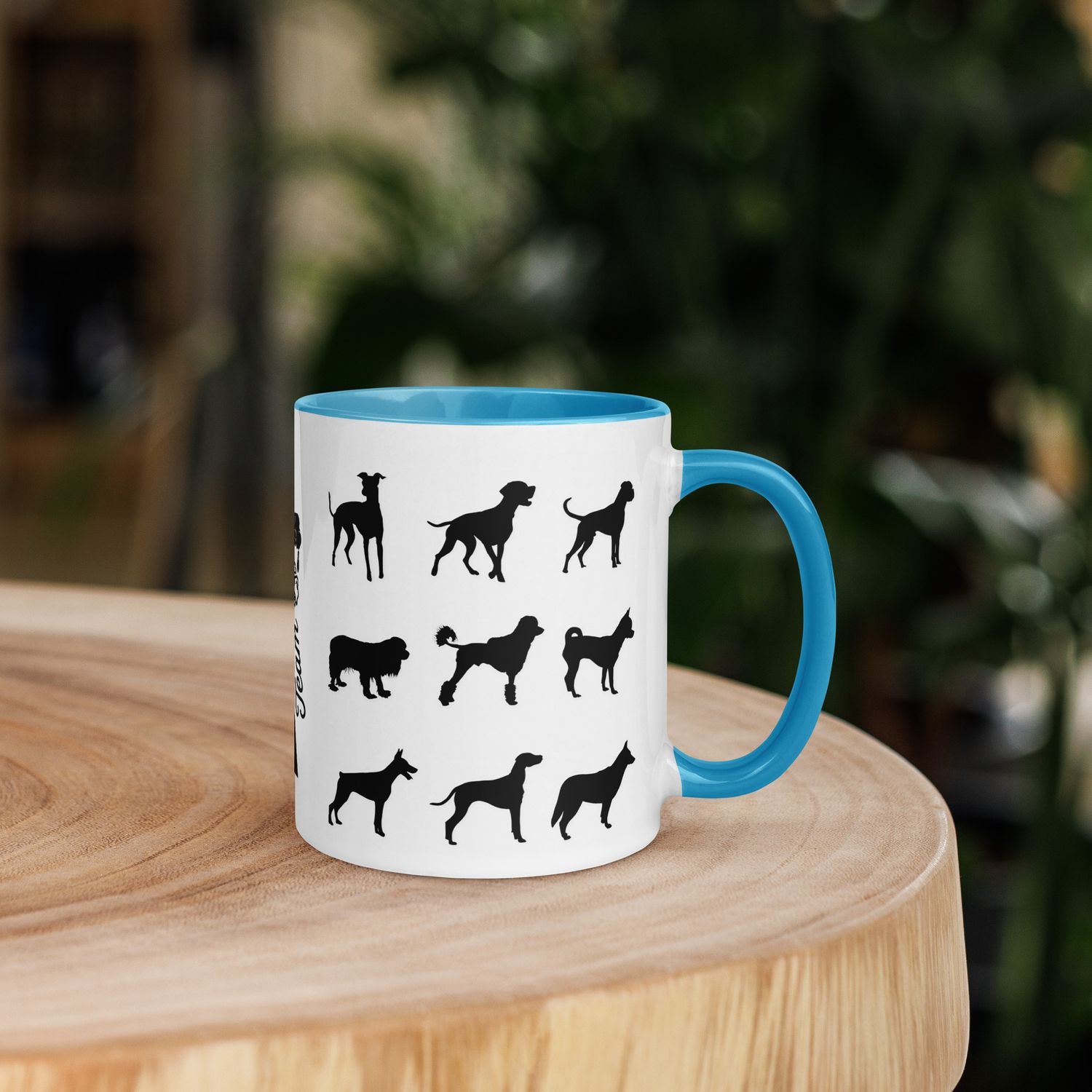 Tasse mit farbiger Innenseite
