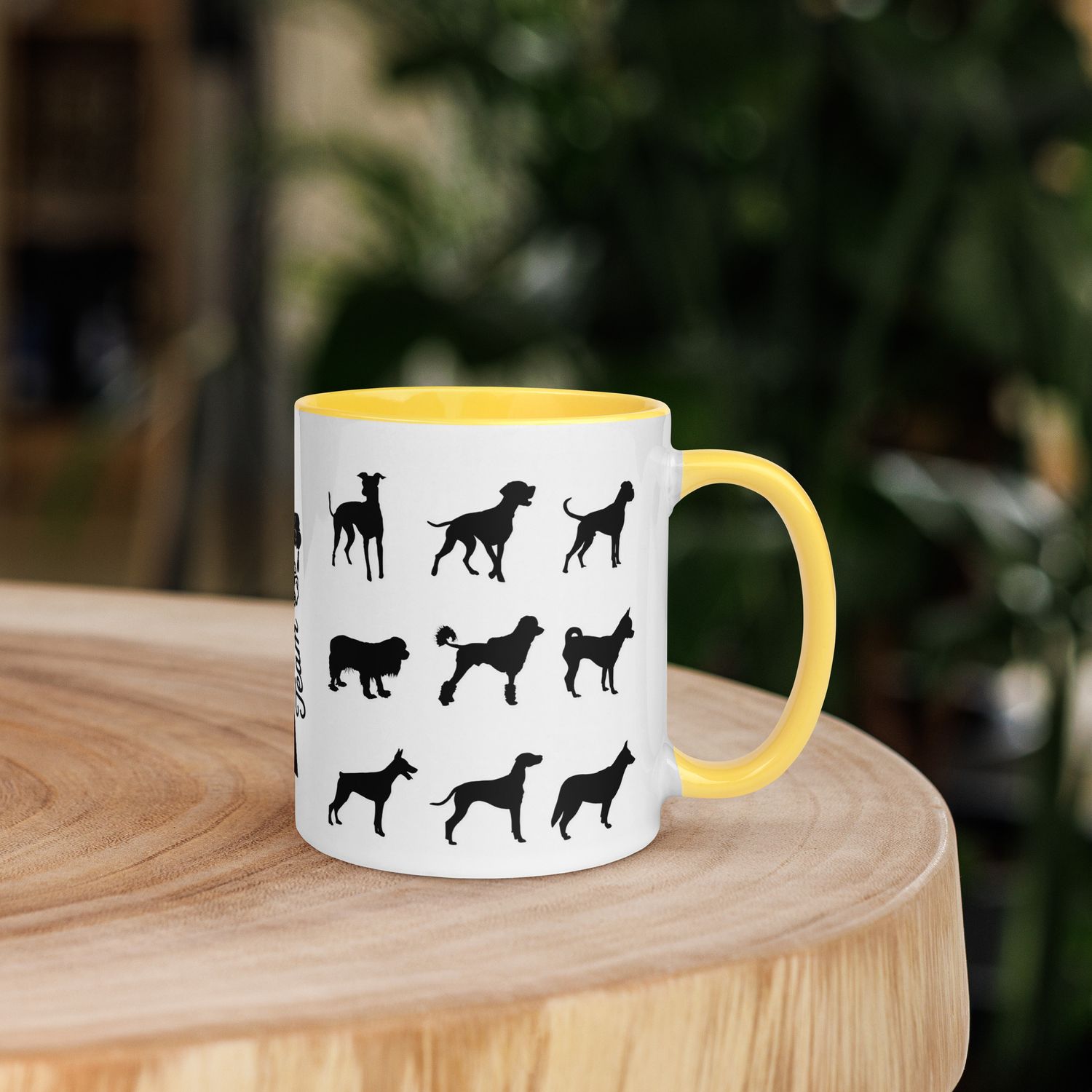 Tasse mit farbiger Innenseite