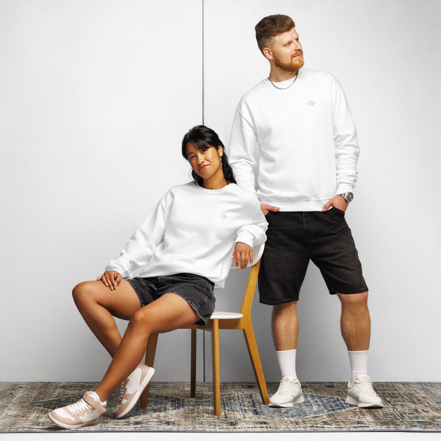 Hochwertiger Unisex Pullover mit Rundhalsausschnitt