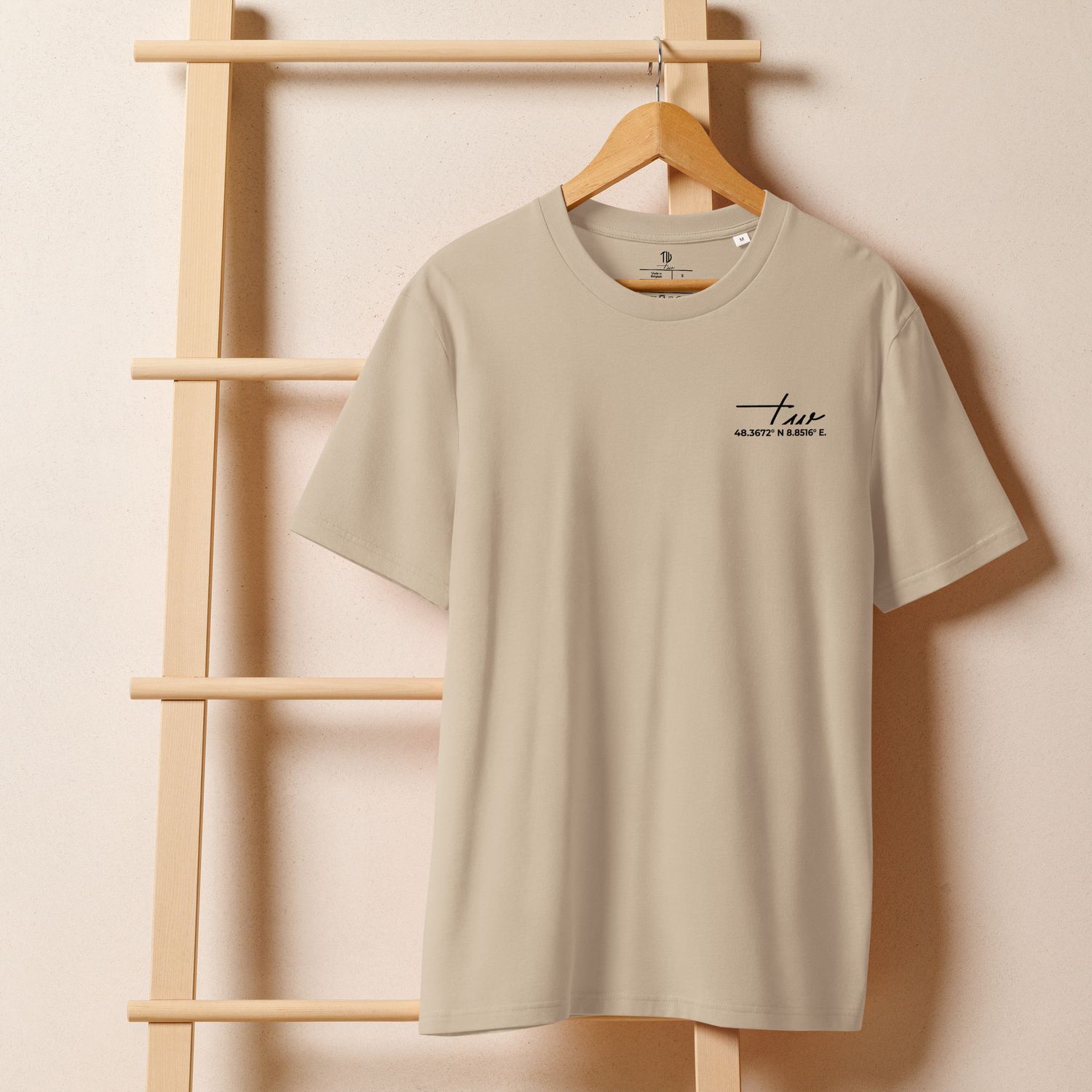THE WUFF® Pure Vibes X Unisex Bio-T-Shirt mit Rippkragen