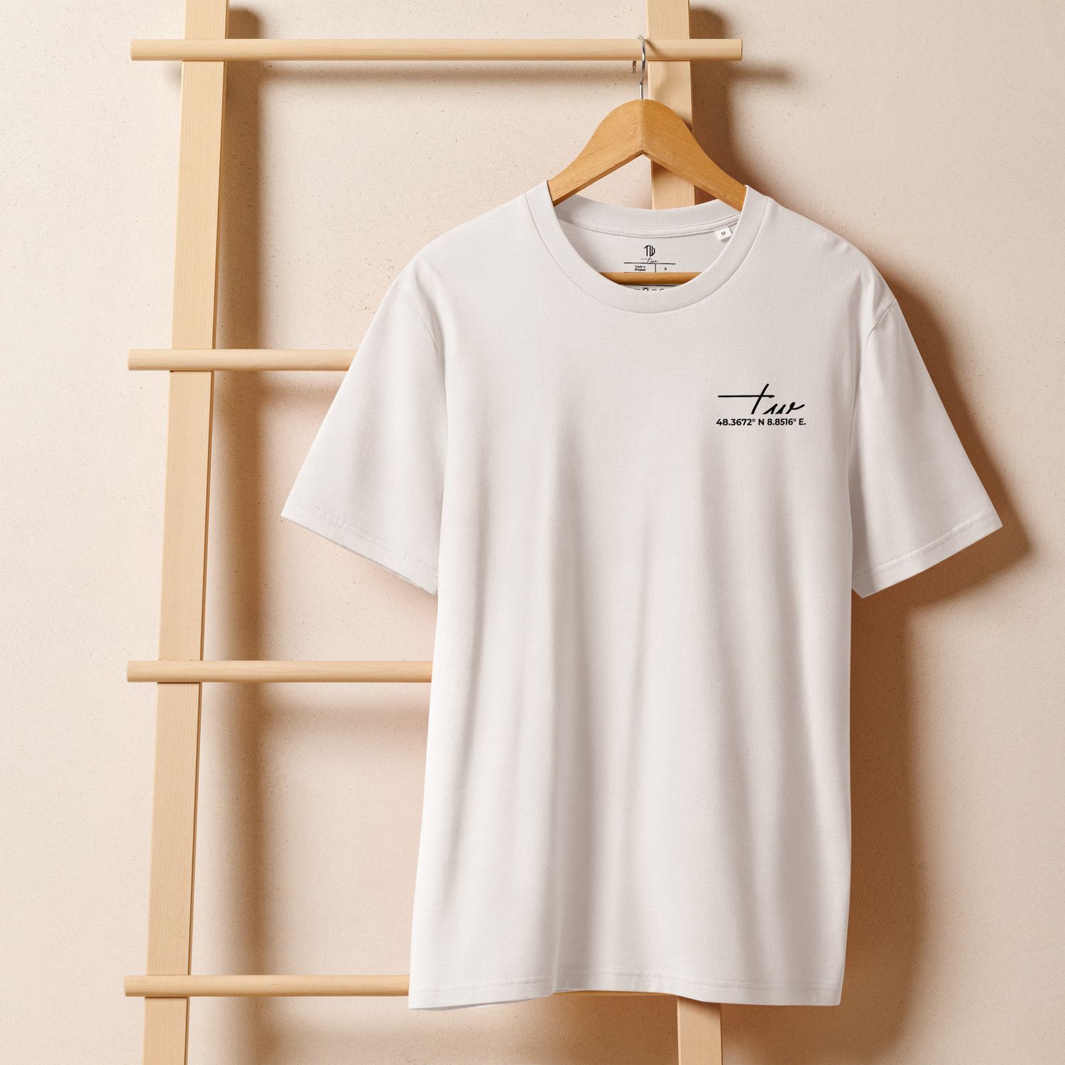 THE WUFF® Pure Vibes X Unisex Bio-T-Shirt mit Rippkragen