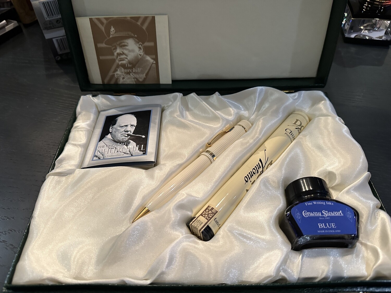 Coffret collector Conway Stewart Churchill