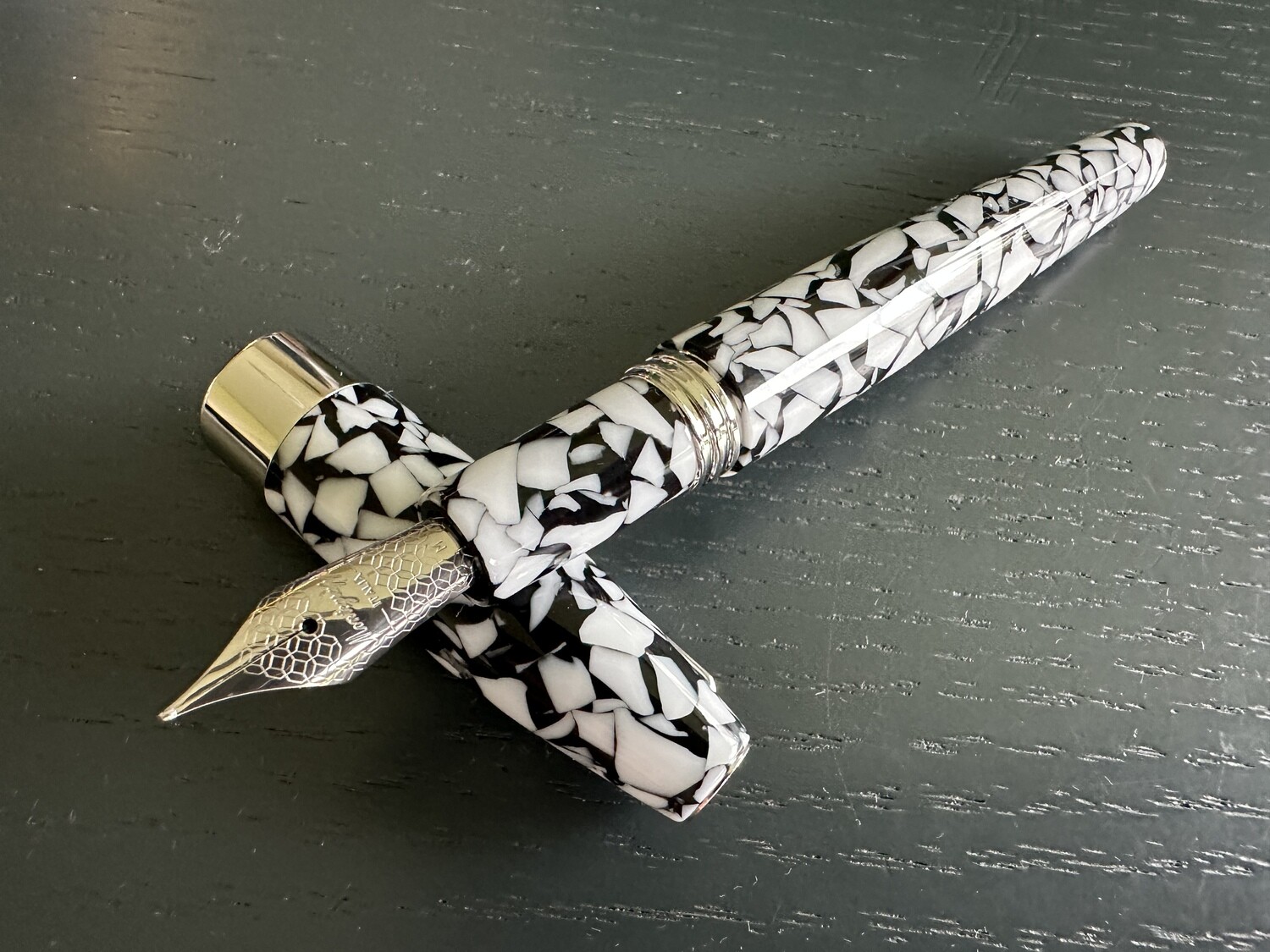 Montegrappa fortuna Roma FP M black/White stylo plume
