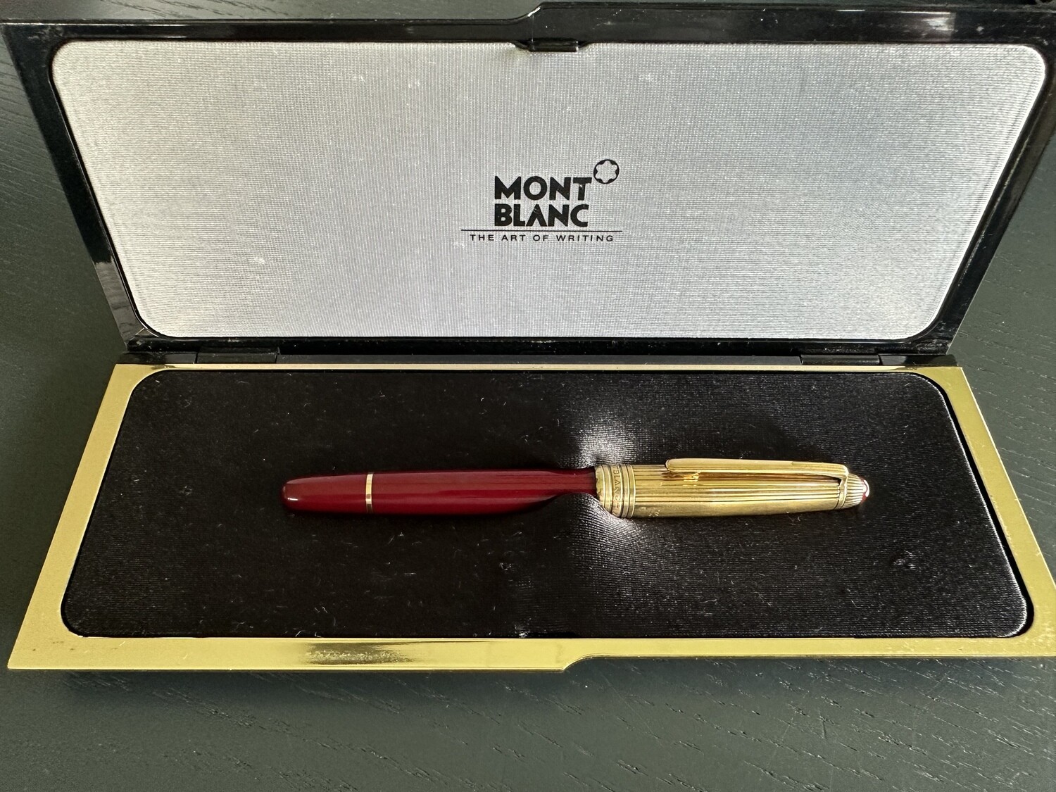 Montblanc Meisterstück solitaire doué bordeaux stylo plume