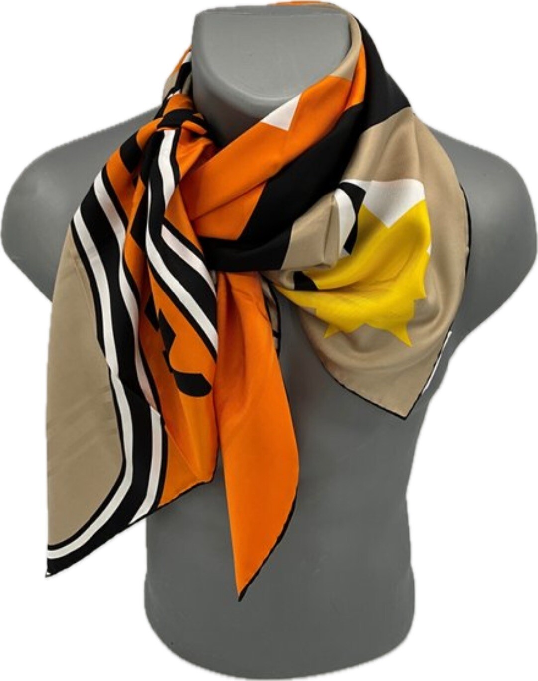 Burberry foulard, carré de soie 90x90
