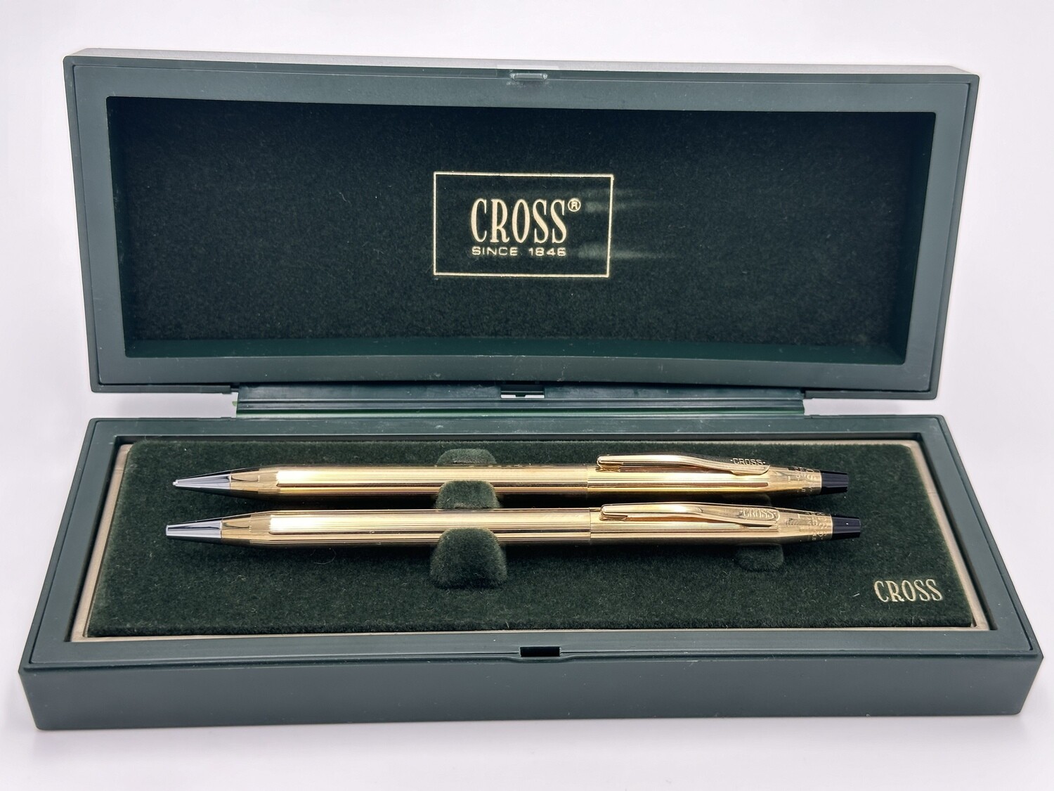 Cross Century Classic parure stylo bille et porte-mine plaqué or 10kt
