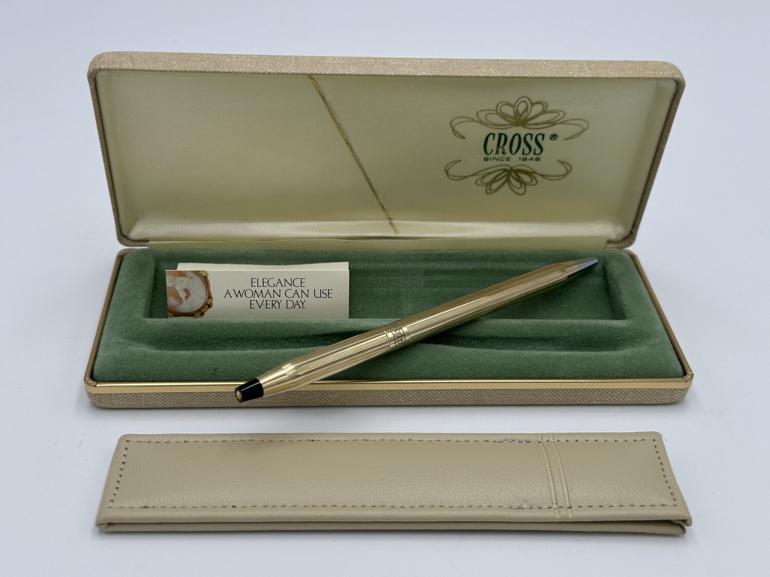 Cross coffret stylo bille plaqué or 10kt et étui