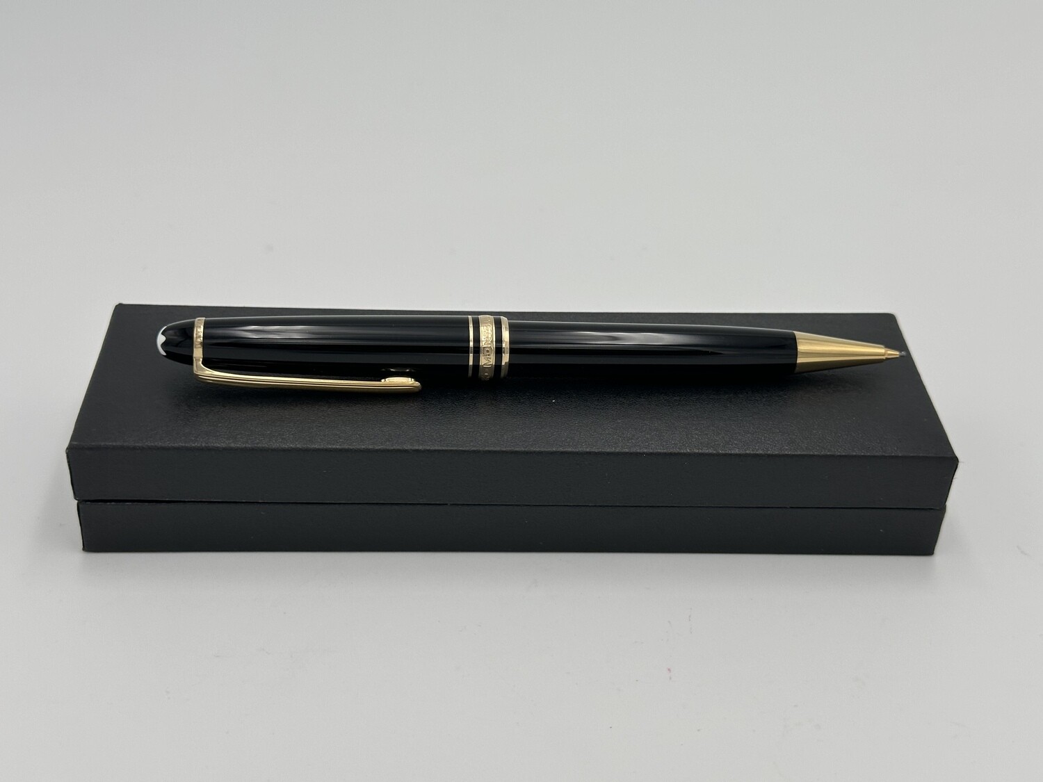 Montblanc Meisterstück 165 classique doré porte mine 0,7