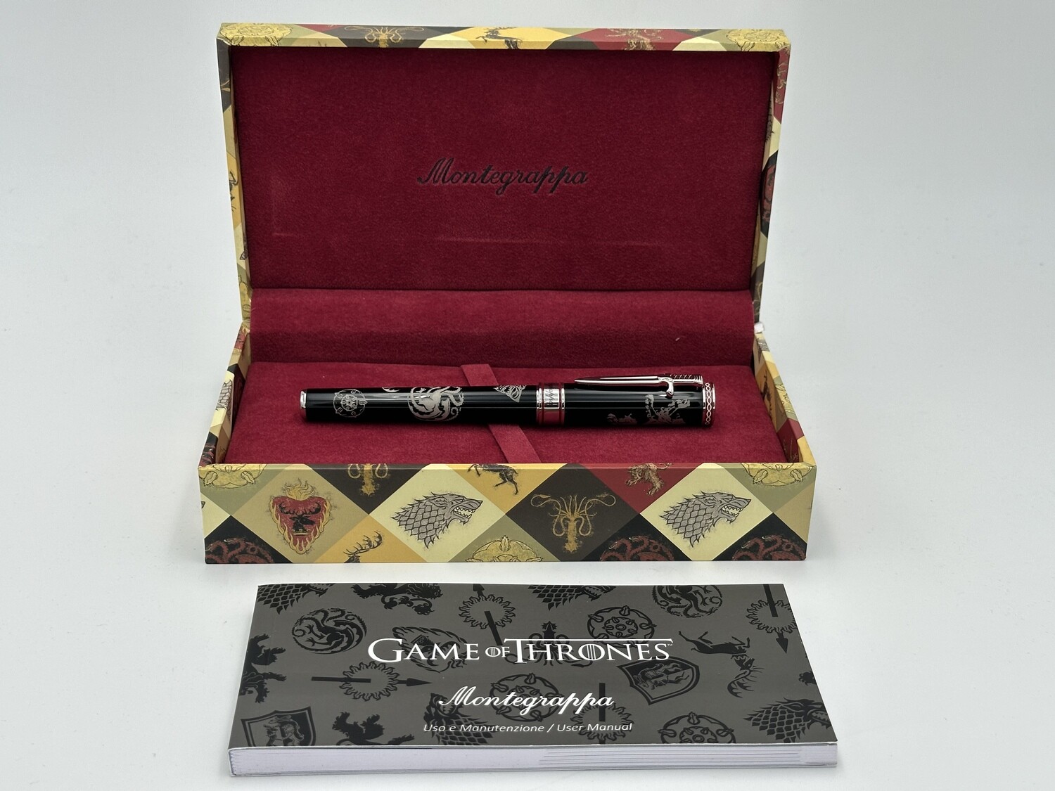 Montegrappa  game of trone stylo à plume