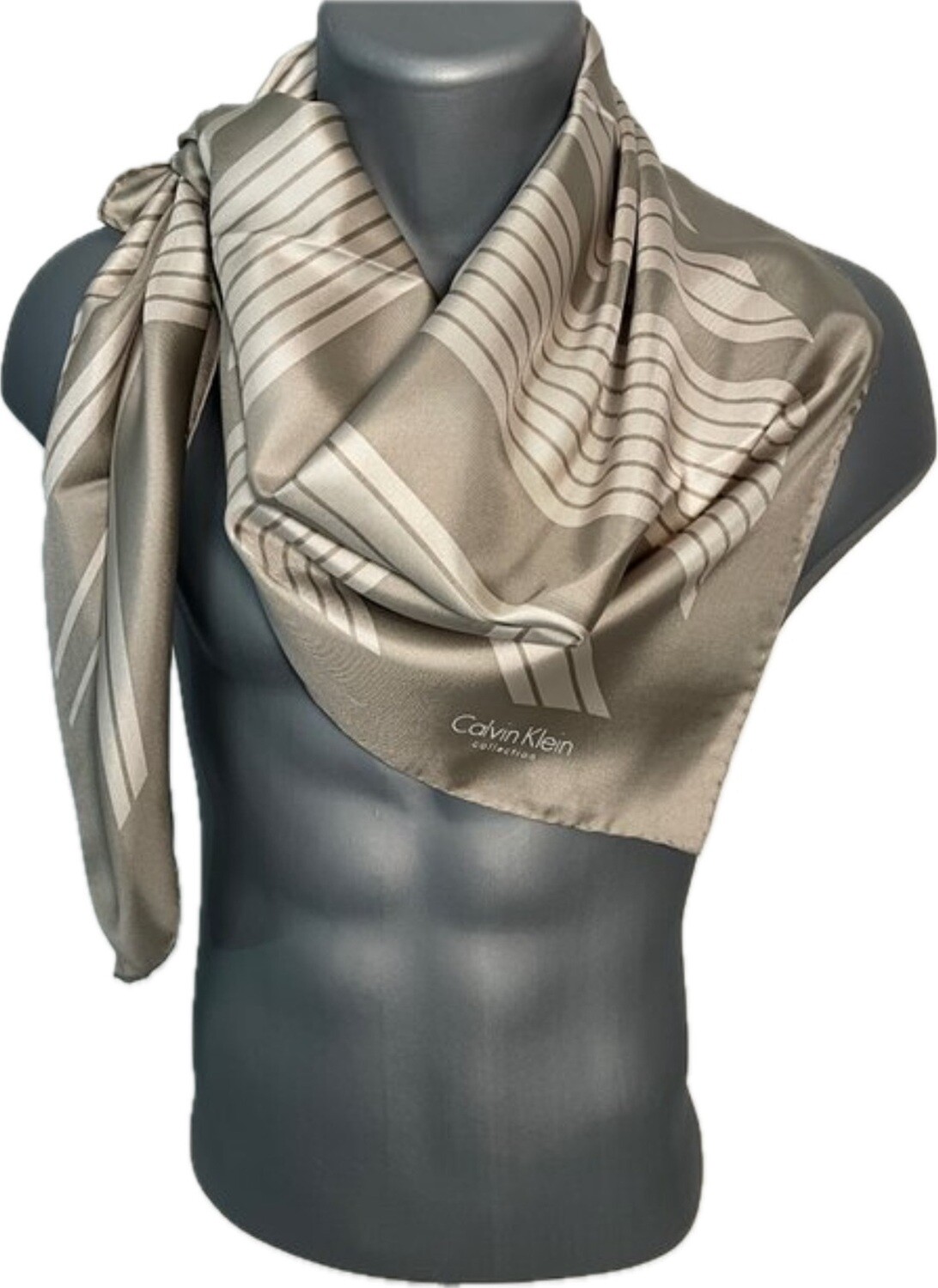 Calvin klein  foulard en soie 88x88