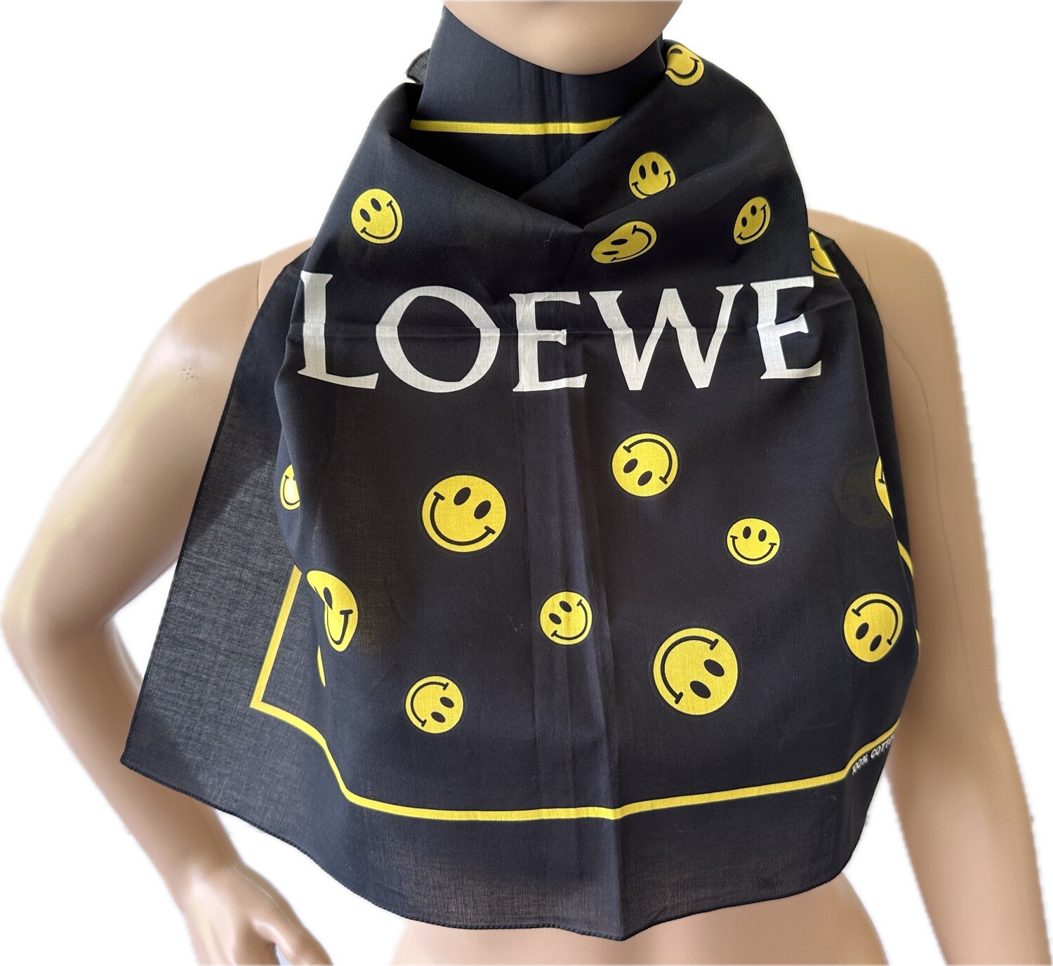 Loewe carré en coton 50x52