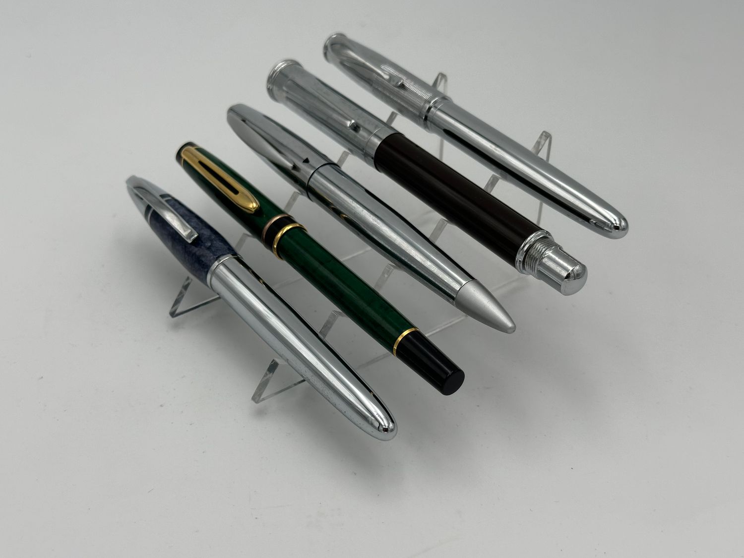 Lot de 5 stylos plume