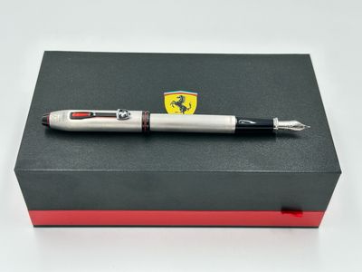 Cross Stylo plume Townsend "Ferrari" Gris brossé
