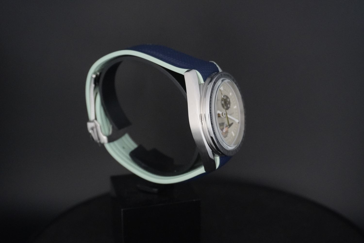 Saturn SS with Silicone Strap