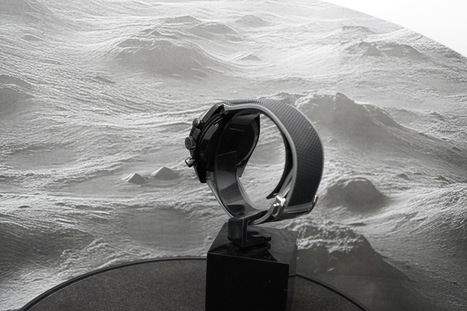 Mercury Black SS with Silicone Strap