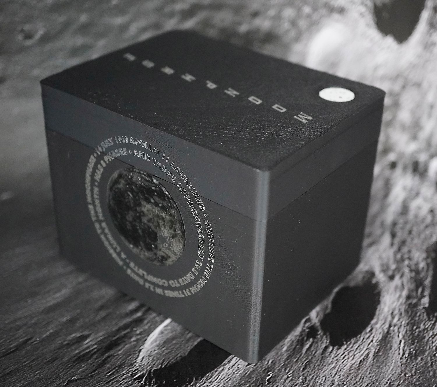 MoonPhase Snoopy SS with SS Bracelet Engrave "S" Crown