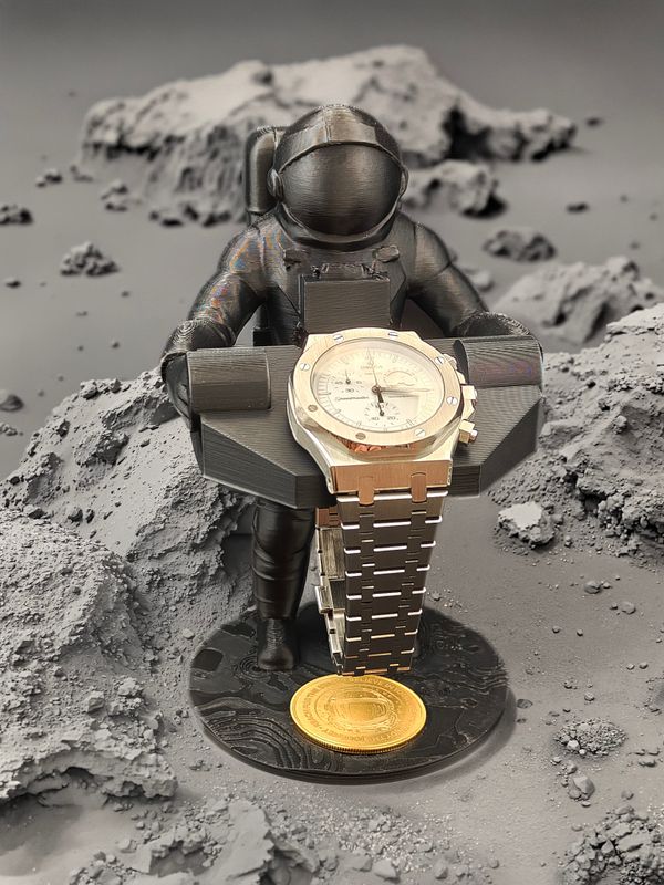 Dark Night Astronaut Watch Stand